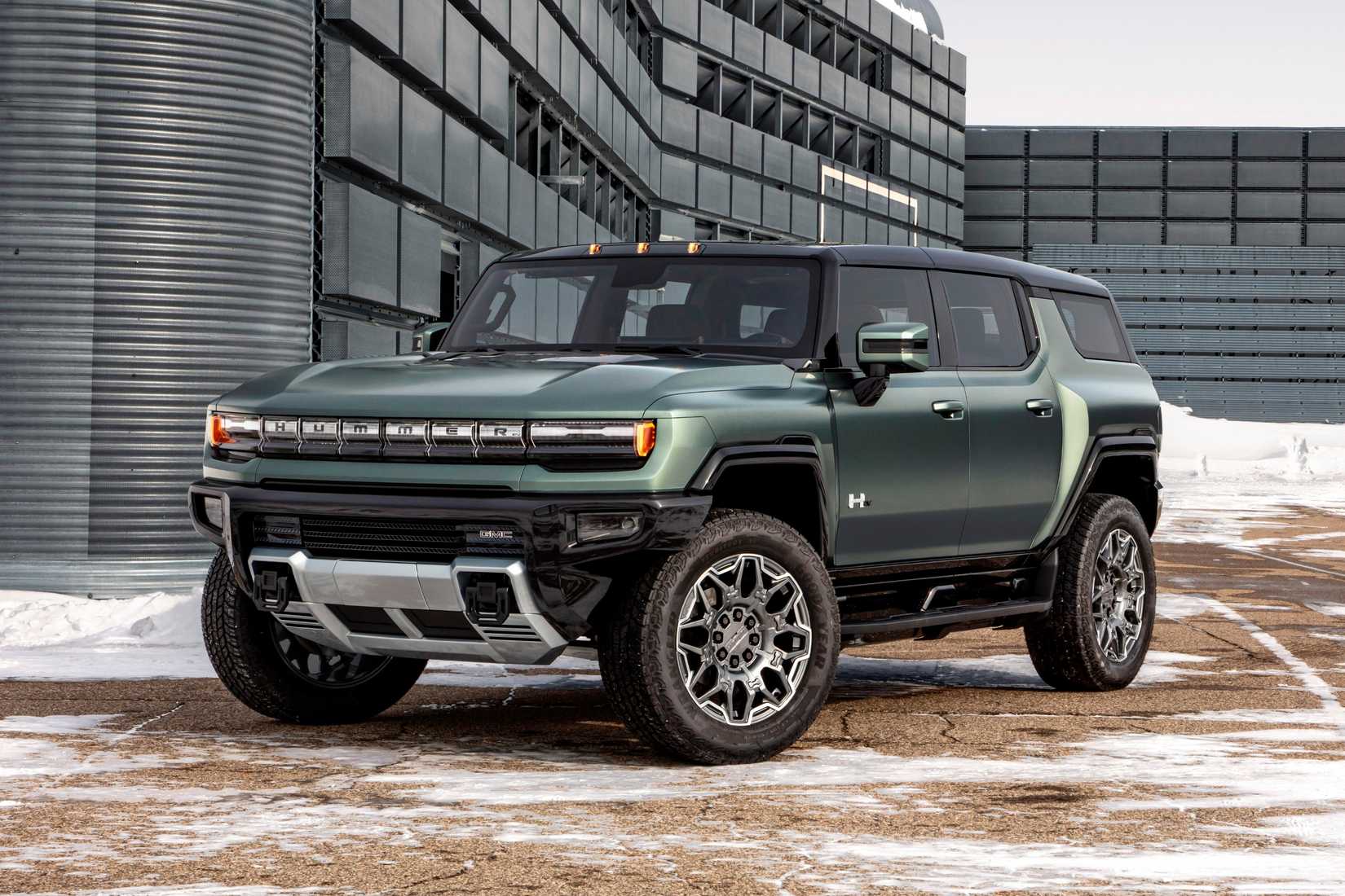 2025 GMC HUMMER EV SUV Pricing, Photos & Specs