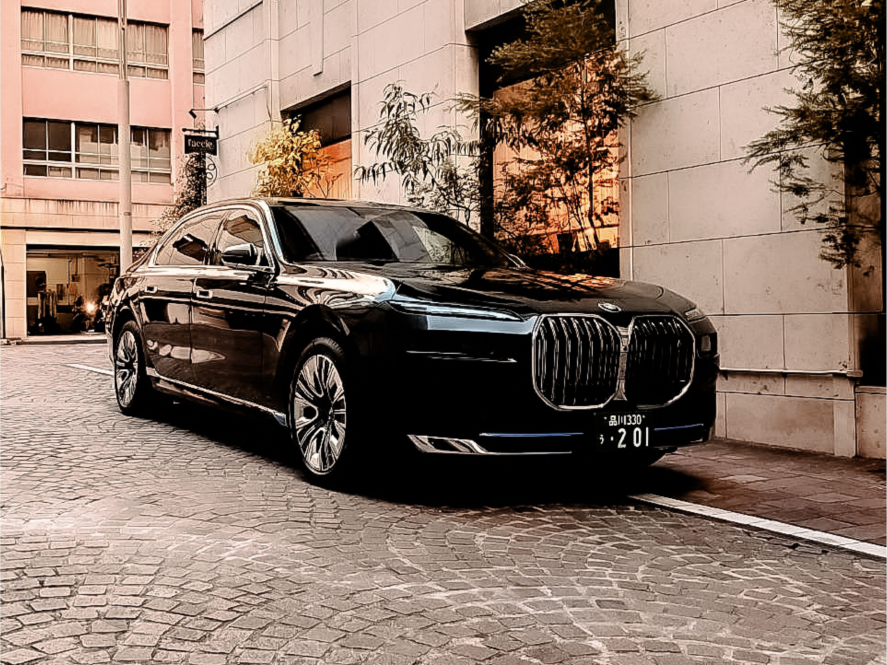 MK Taxi  Japan's MK Group Introduces BMW i7 And iX To Luxury Taxi Fleet