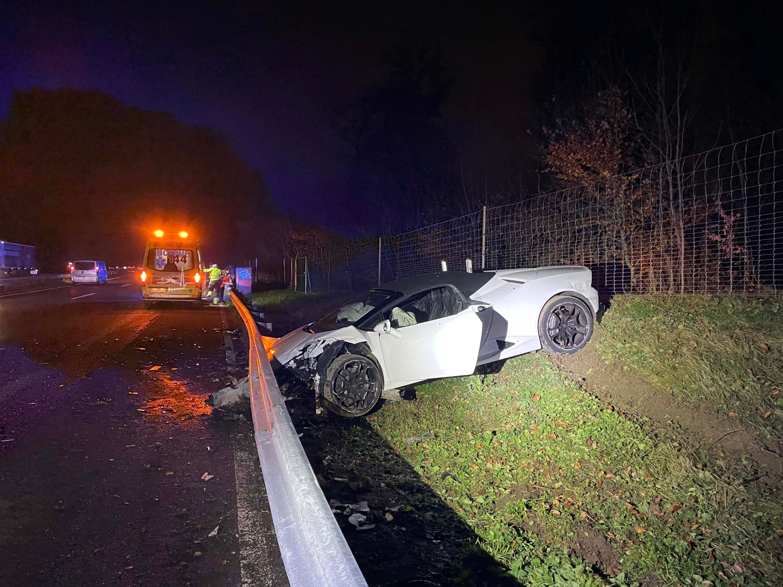 Drunk Driver Crashes And Destroys Rented Lamborghini Huracan