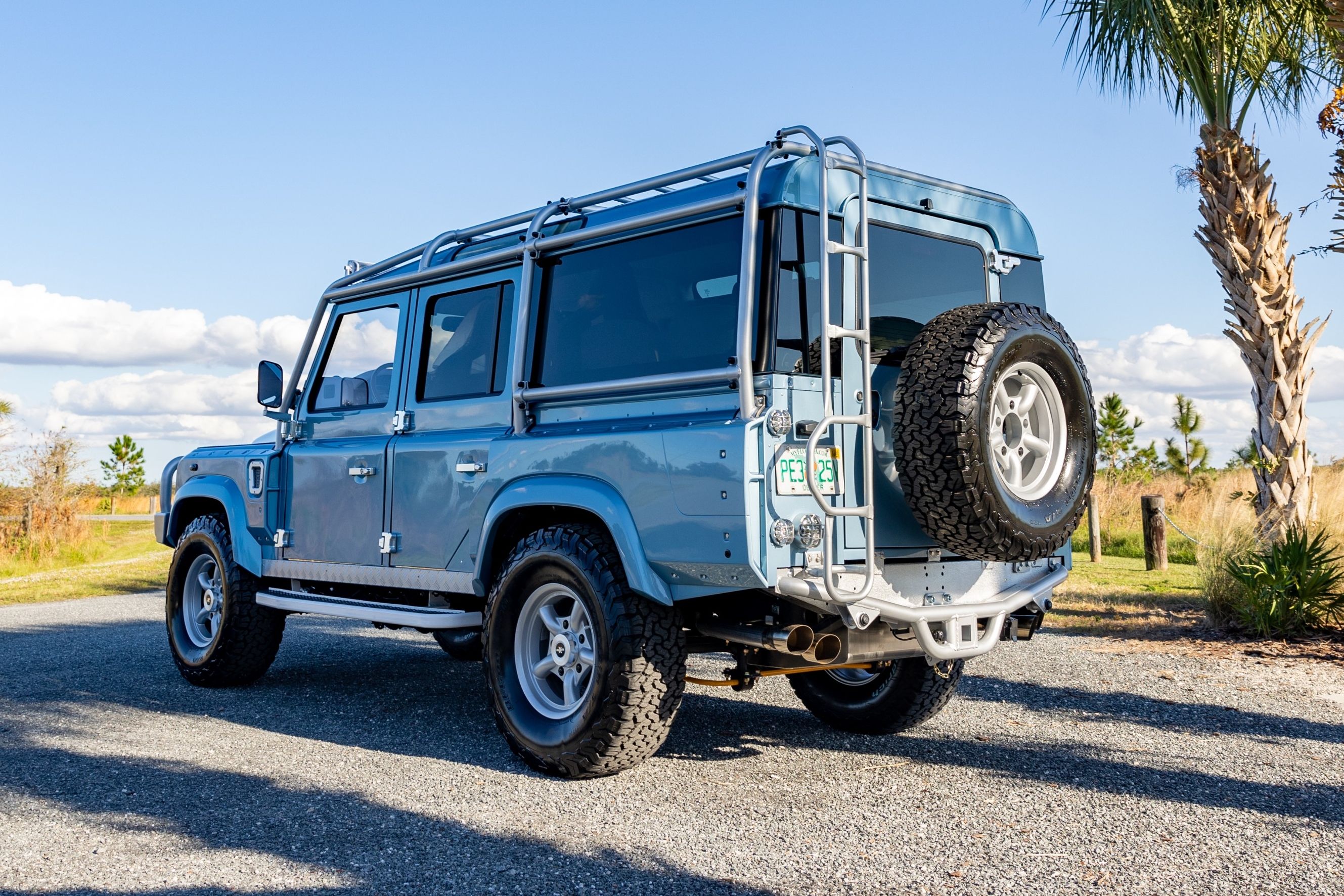 ECD Delivers Yet Another Killer Land Rover Defender Restomod