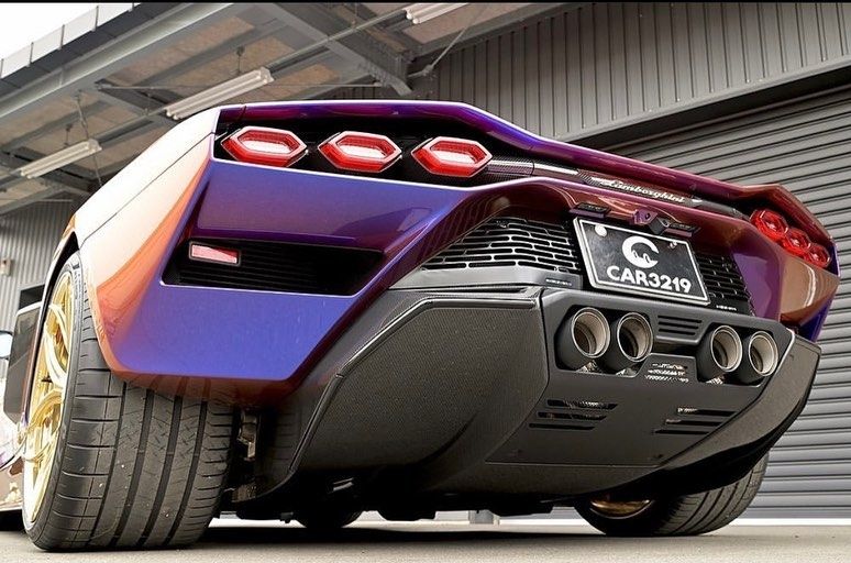 Lamborghini Countach In Blu Hal Is The Only Modified LPI 800-4 In The World