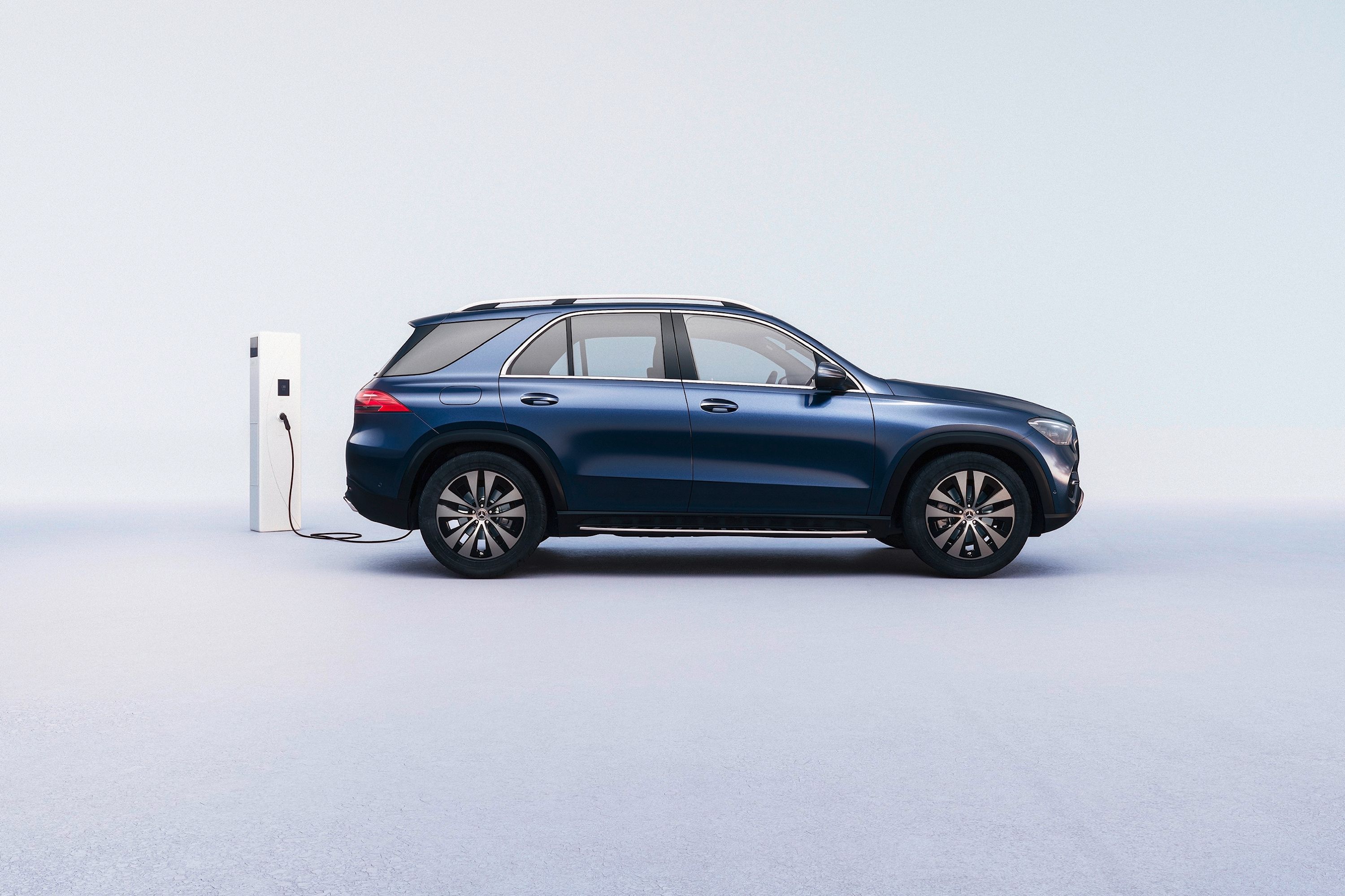 2025 Mercedes-Benz GLE-Class SUV Exterior Photos