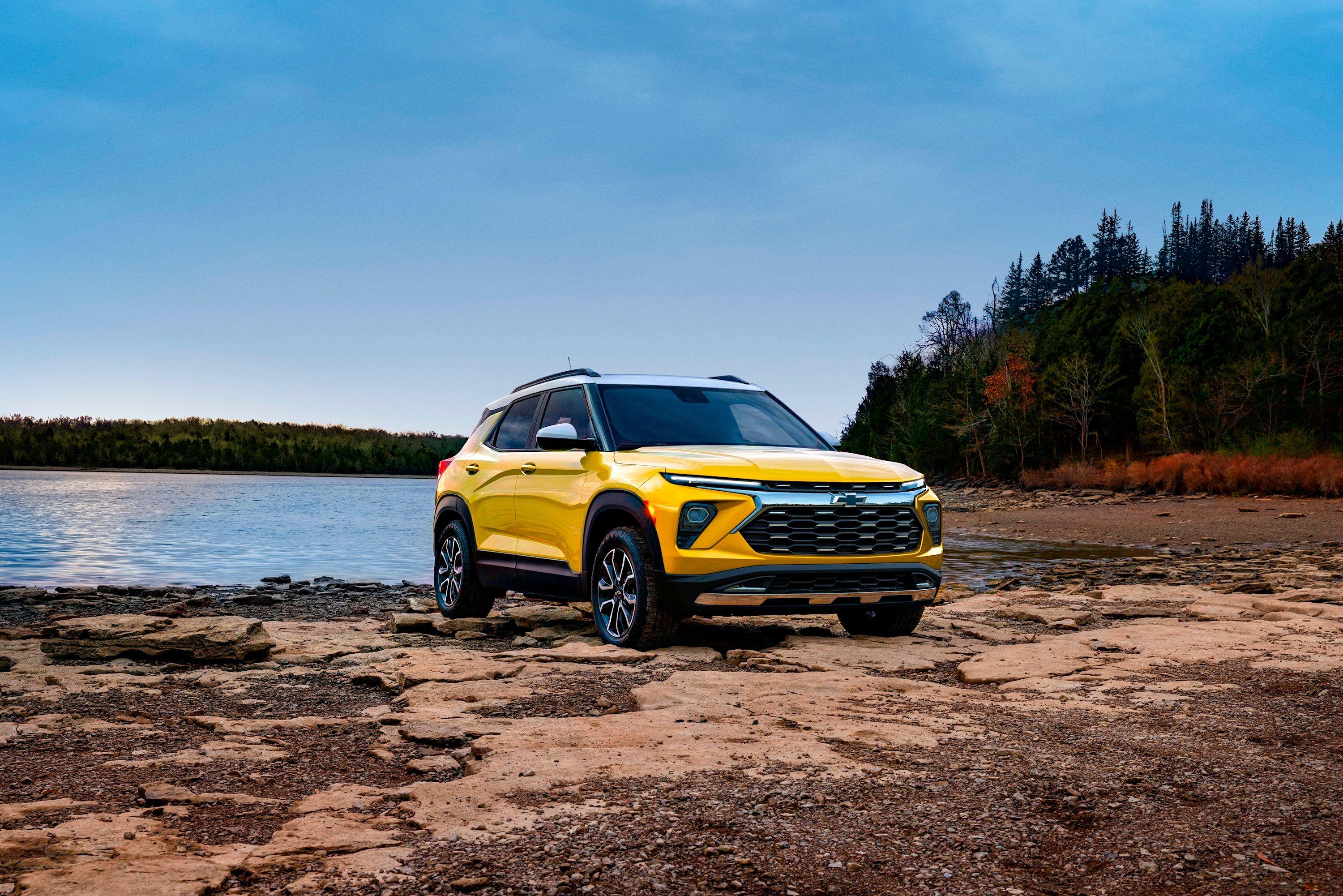 2025 Chevrolet Trailblazer Photos Exterior CarBuzz