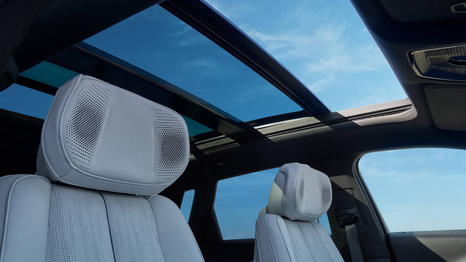 GM Develops Cutting-Edge Noise-Canceling Sound System