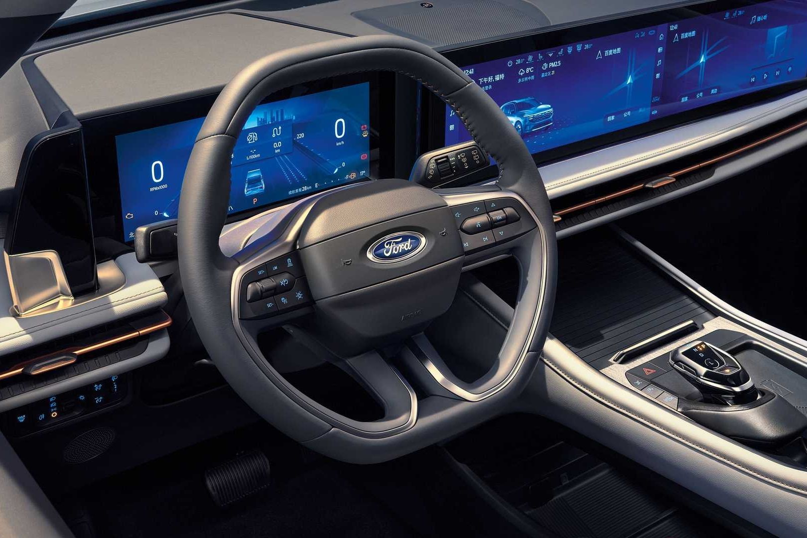 Ford Edge L Debuts As Long-Wheelbase Three-Row Edge L Crossover For China
