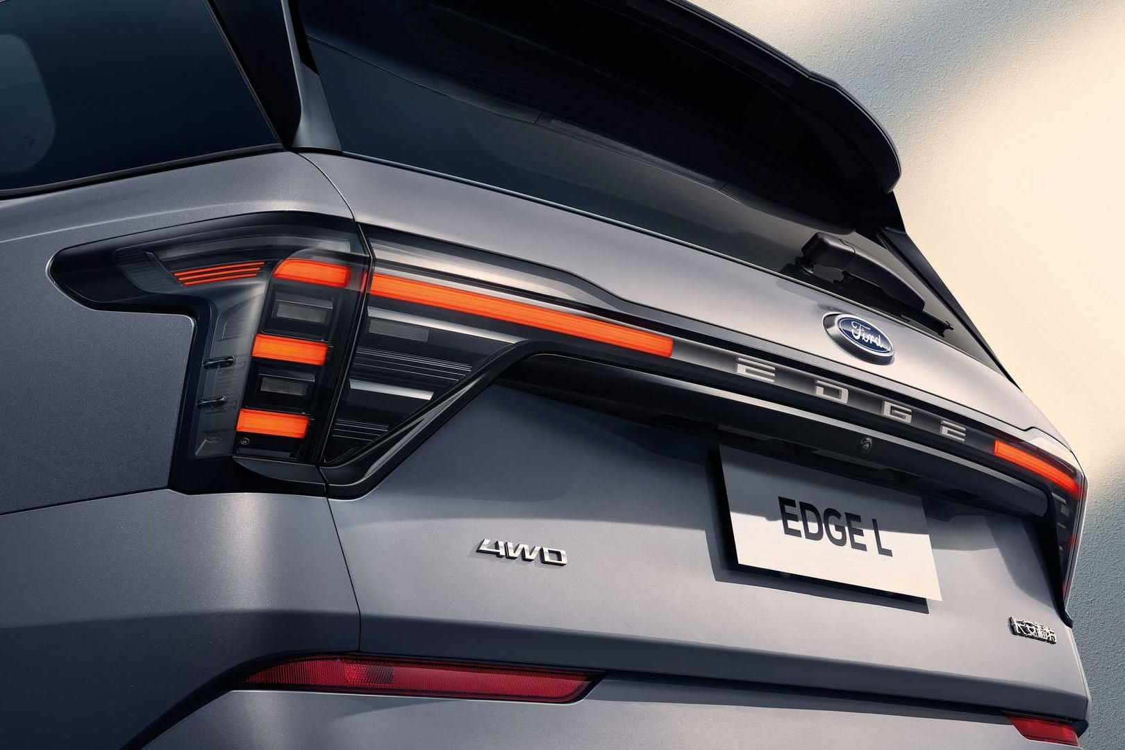 Ford Edge L Debuts As Long-Wheelbase Three-Row Edge L Crossover For China