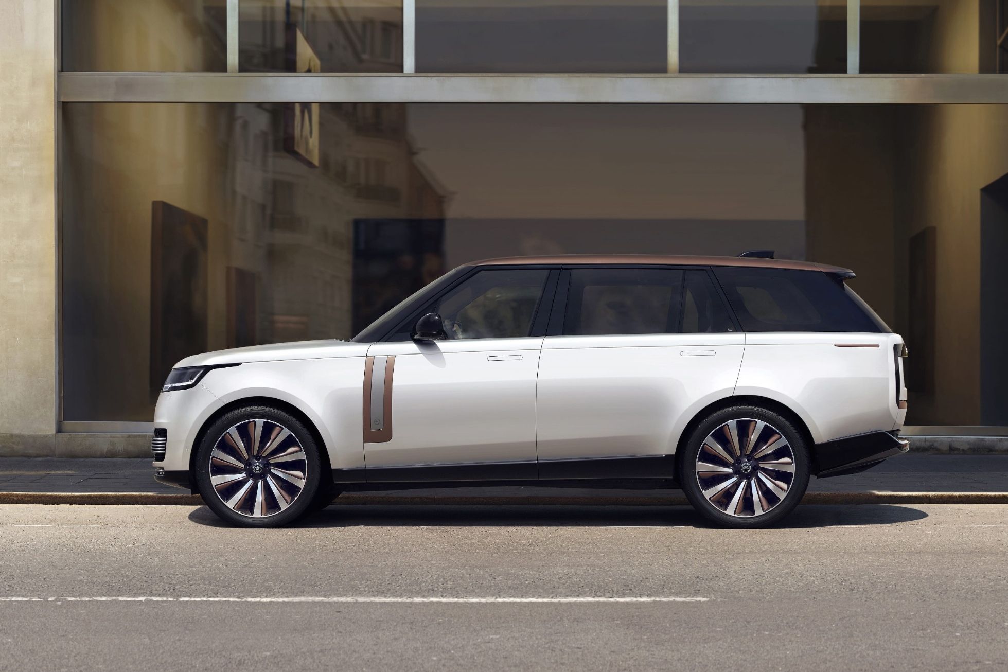 2023 Land Rover Range Rover Pricing, Photos & Specs