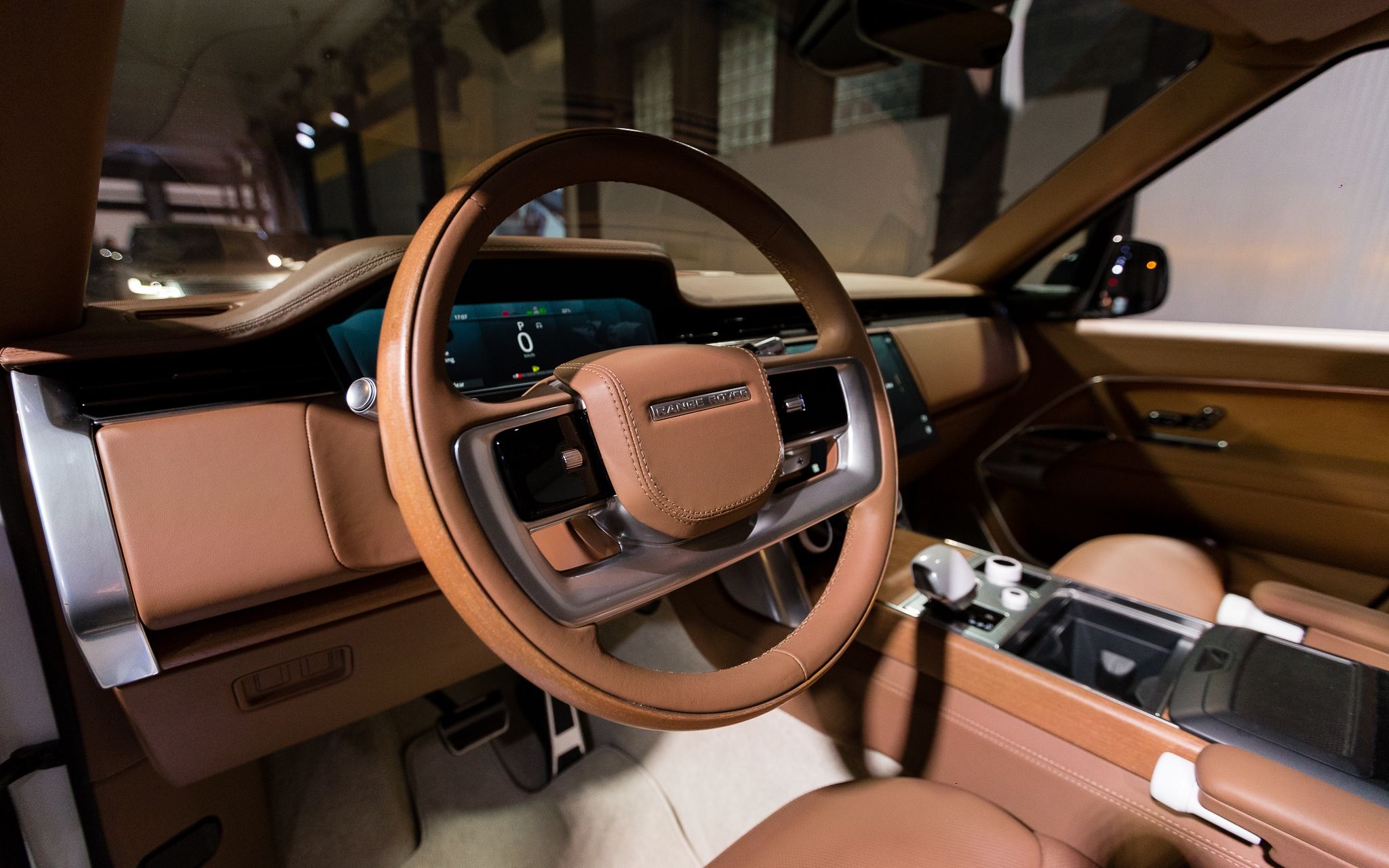 2023 Land Rover Range Rover Interior Photos