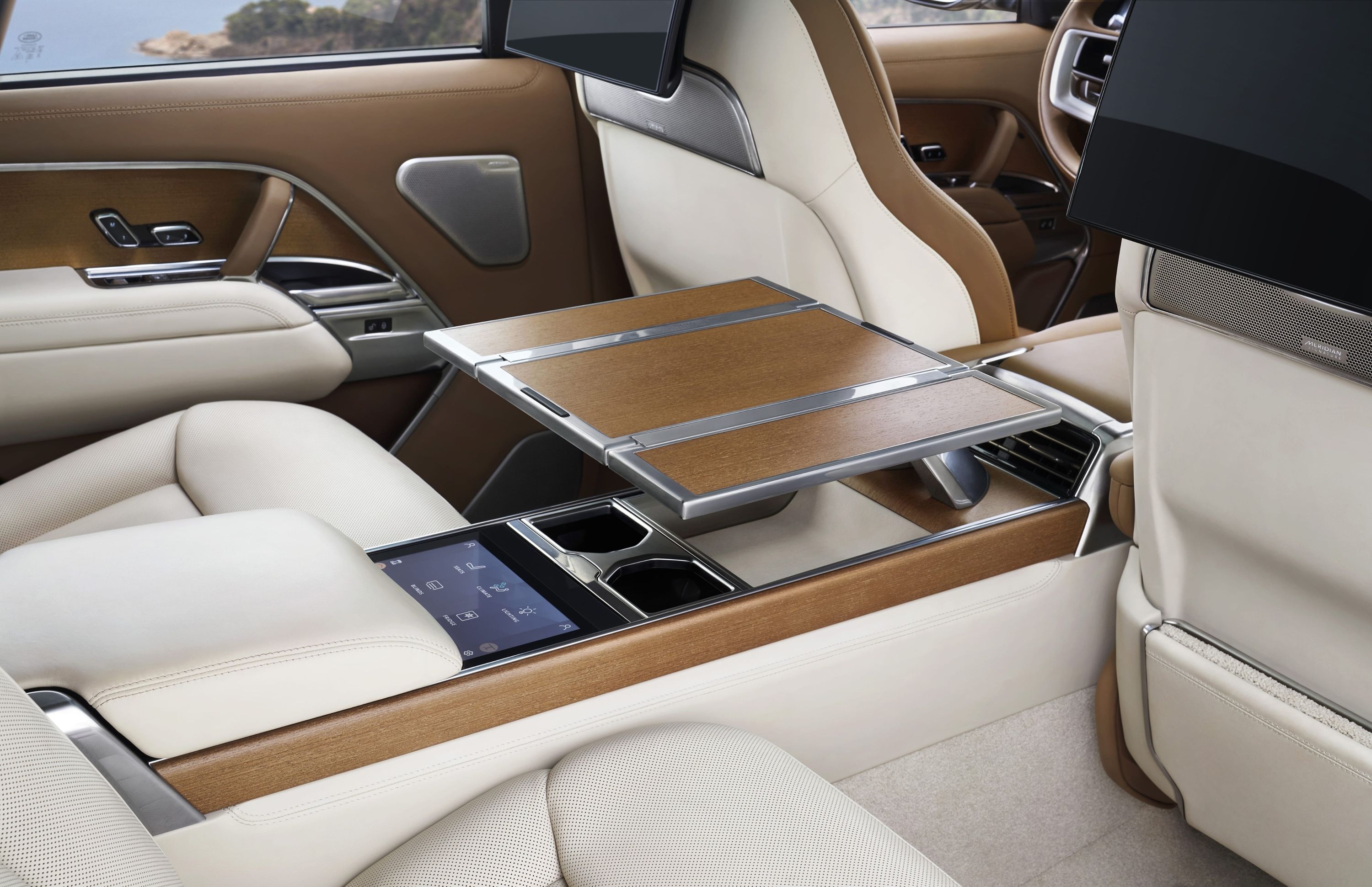 2023 Land Rover Range Rover Pricing, Photos & Specs