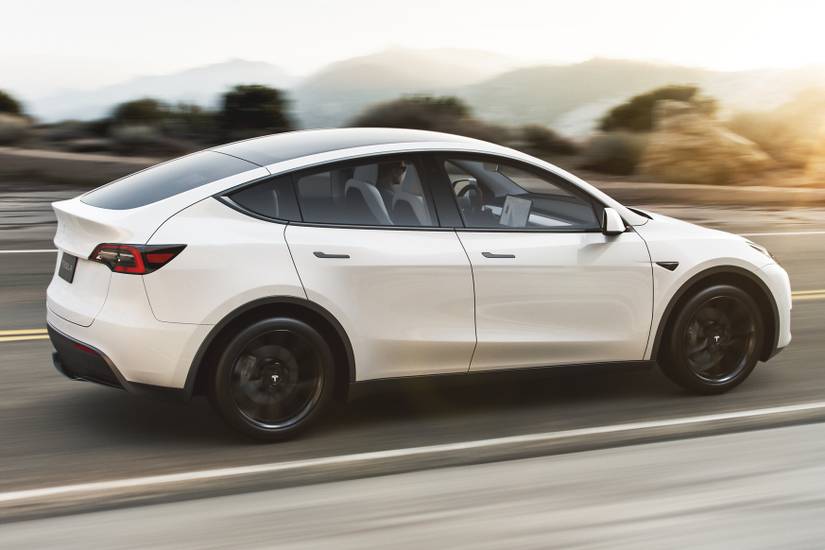 Tesla Brings Back Adjustable One-Pedal Driving With Regenerative Braking