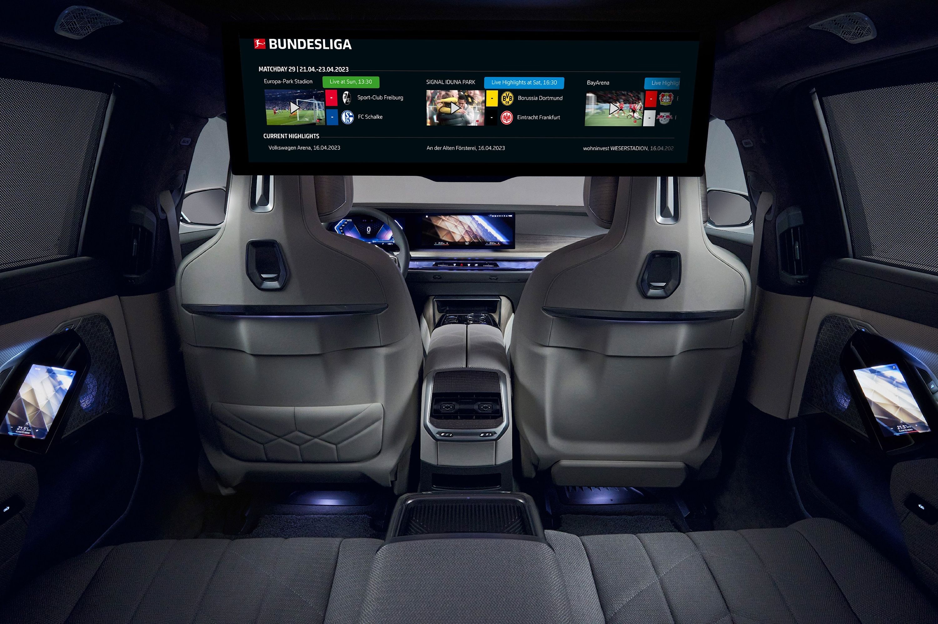 American BMW 7 Series Buyers Can Now Watch Sports On The Massive Rear ...