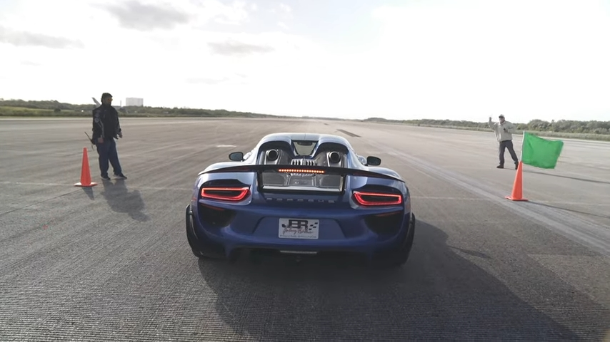 WATCH: Porsche 918 Spyder Goes Beyond 200 MPH In Top Speed Run