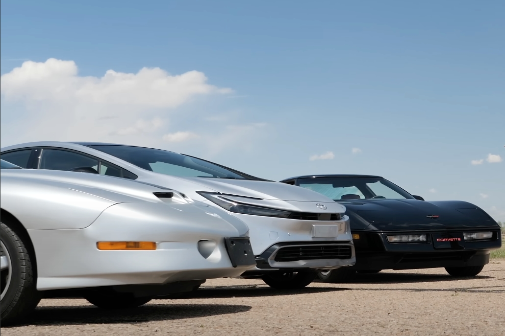 Watch Toyota Prius Challenge V8-Powered American Sports Cars In Drag Race