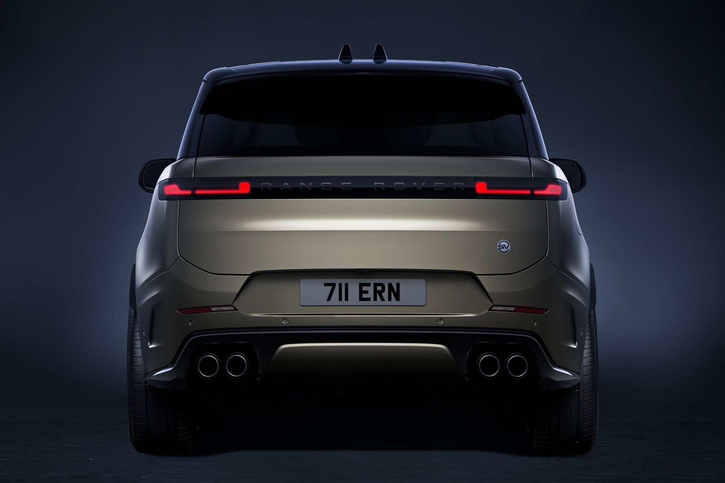 New JLR Logo Revealed As Defender, Discovery, And Range Rover Models ...