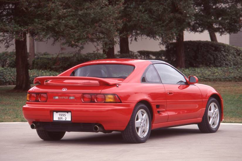 10 JDM Cars Everyone Should Drive