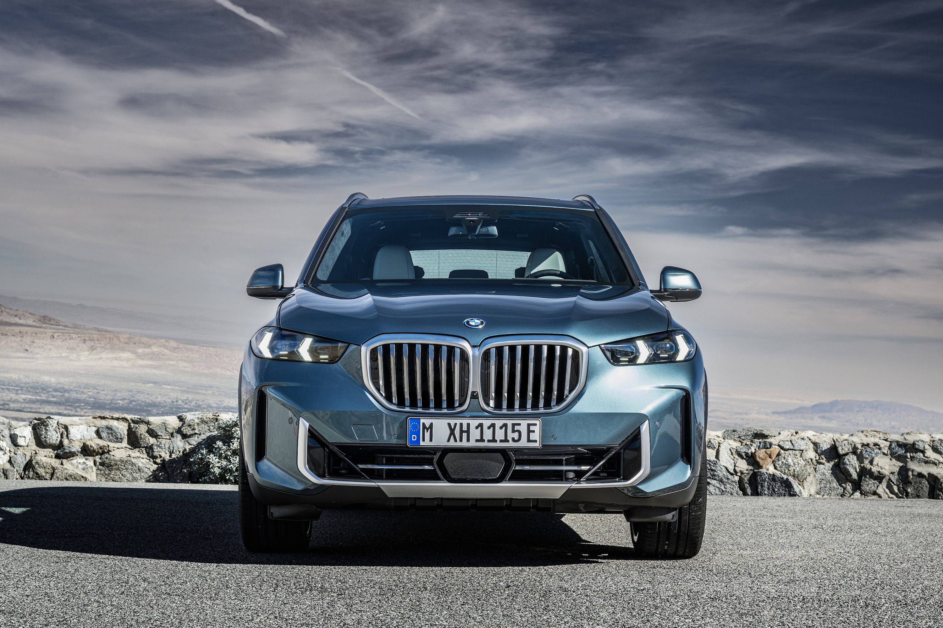 2025 BMW X5 Hybrid Specs & Trims
