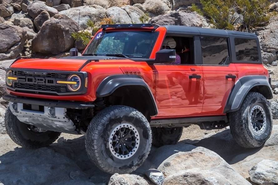 Squarest Car Boxy Car Champions: 10 Models Dominating The Square-Car Segment