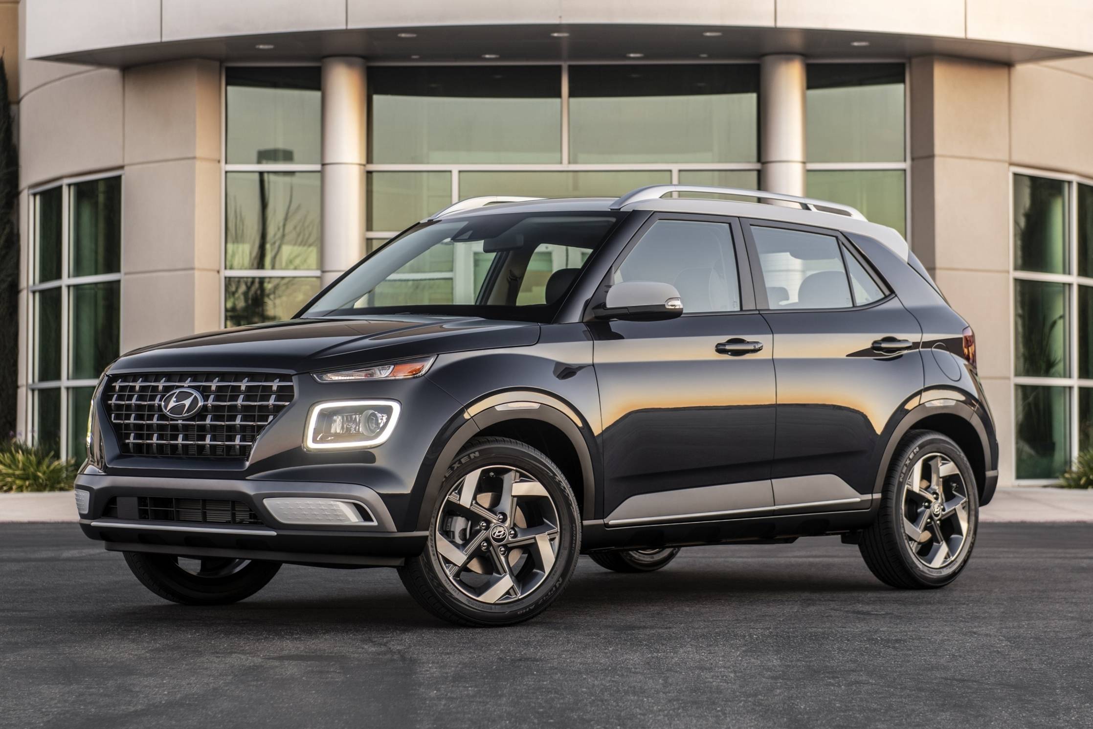 Squarest Car Boxy Car Champions: 10 Models Dominating The Square-Car Segment