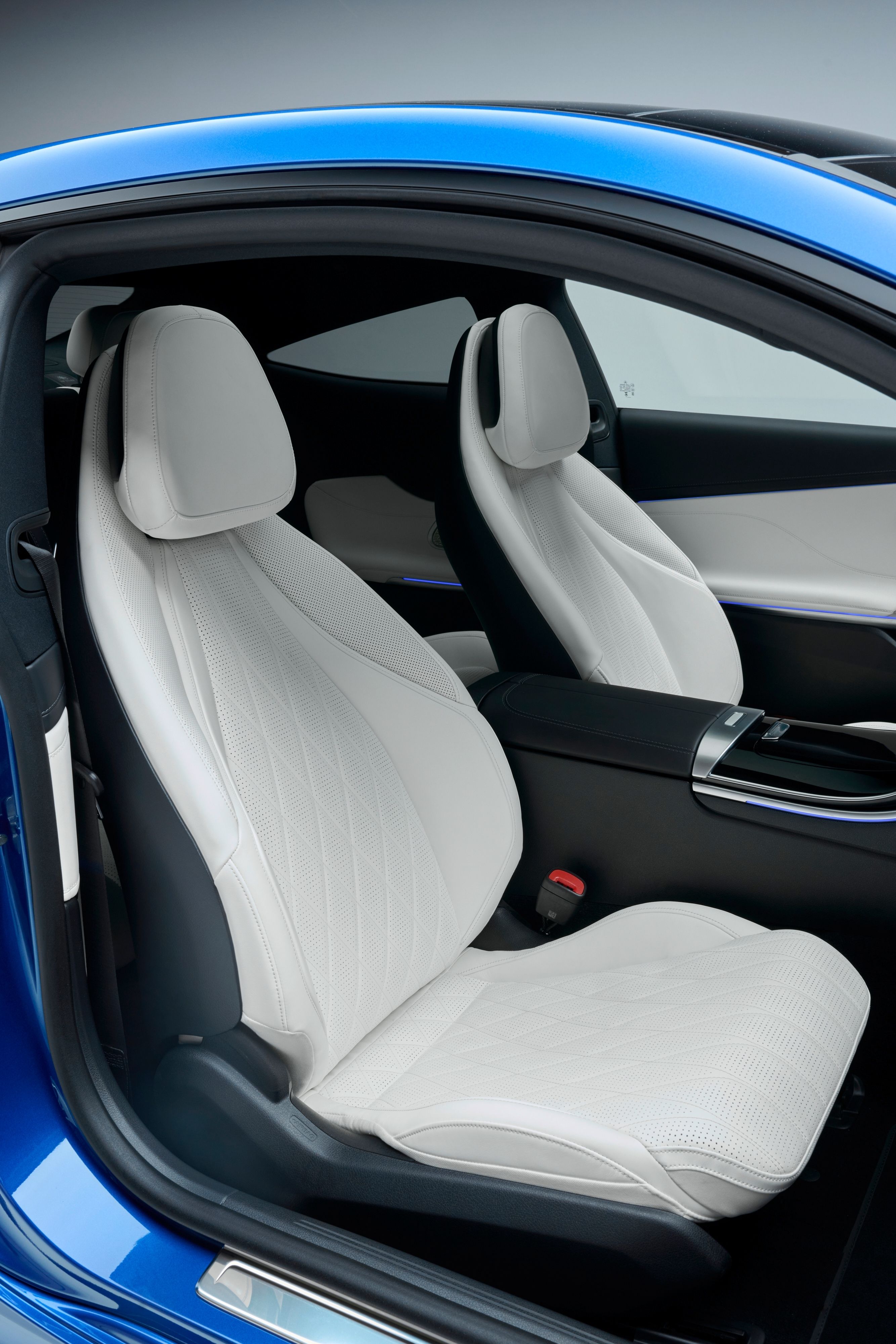 2025 Mercedes-Benz CLE Interior Photos