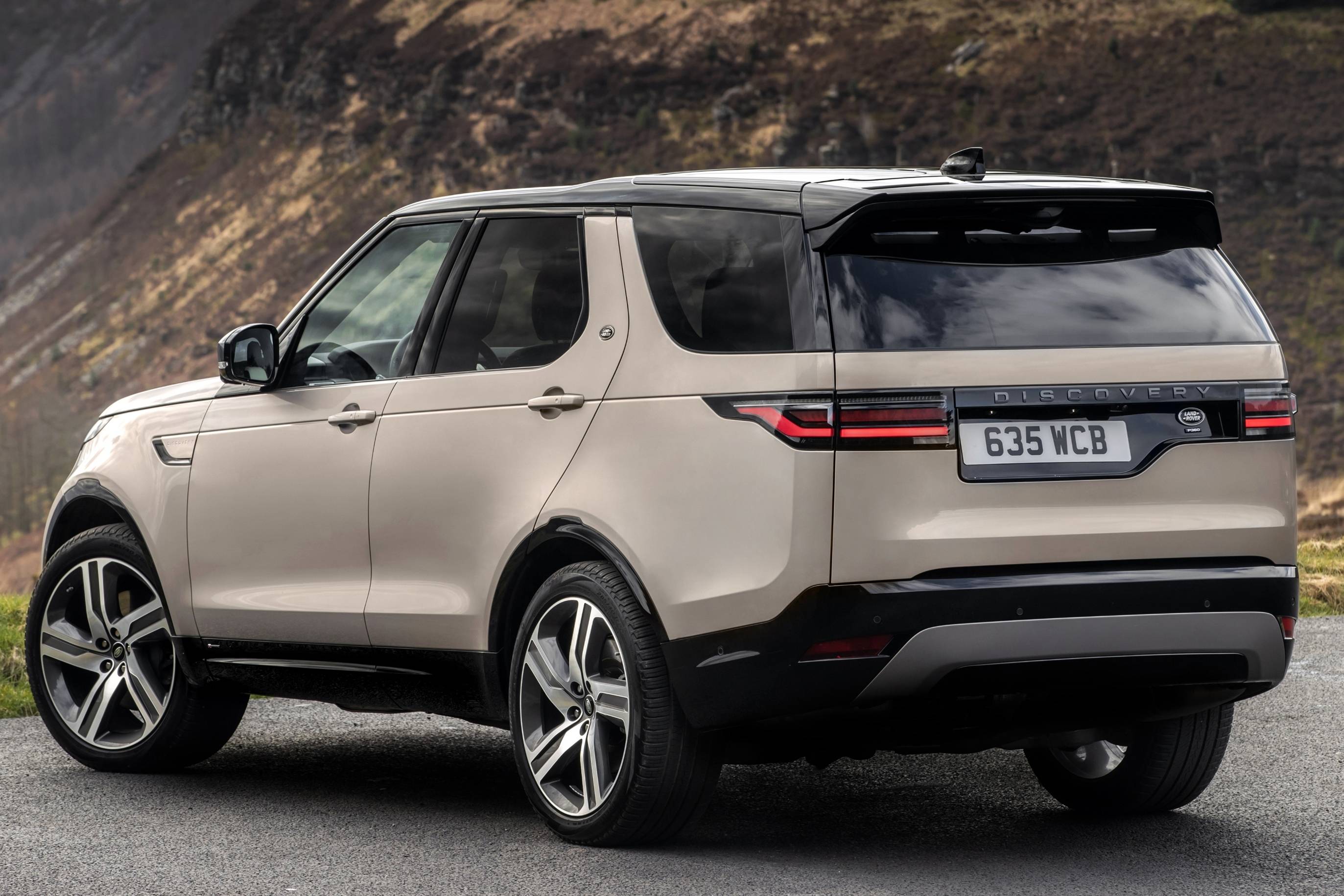 Squarest Car Boxy Car Champions: 10 Models Dominating The Square-Car Segment