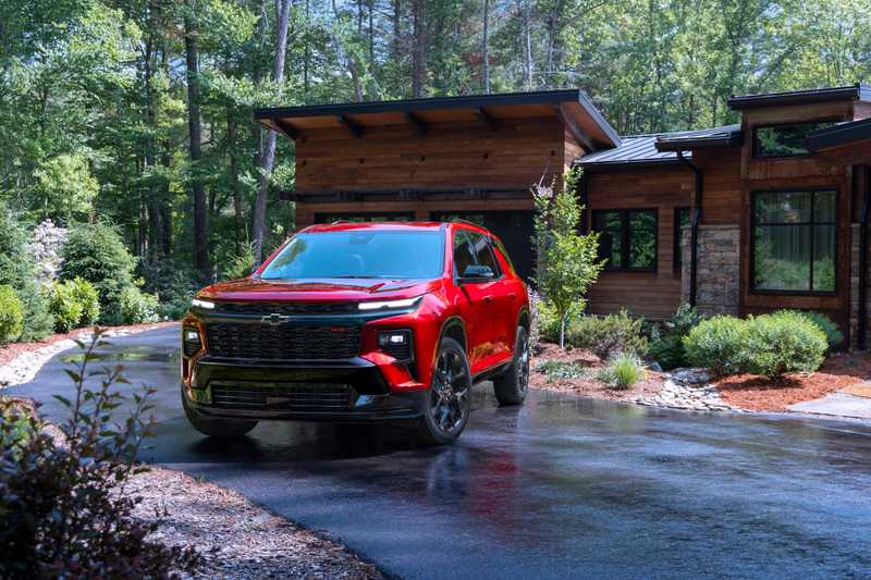 2012 Chevrolet Traverse Pricing, Photos & Specs