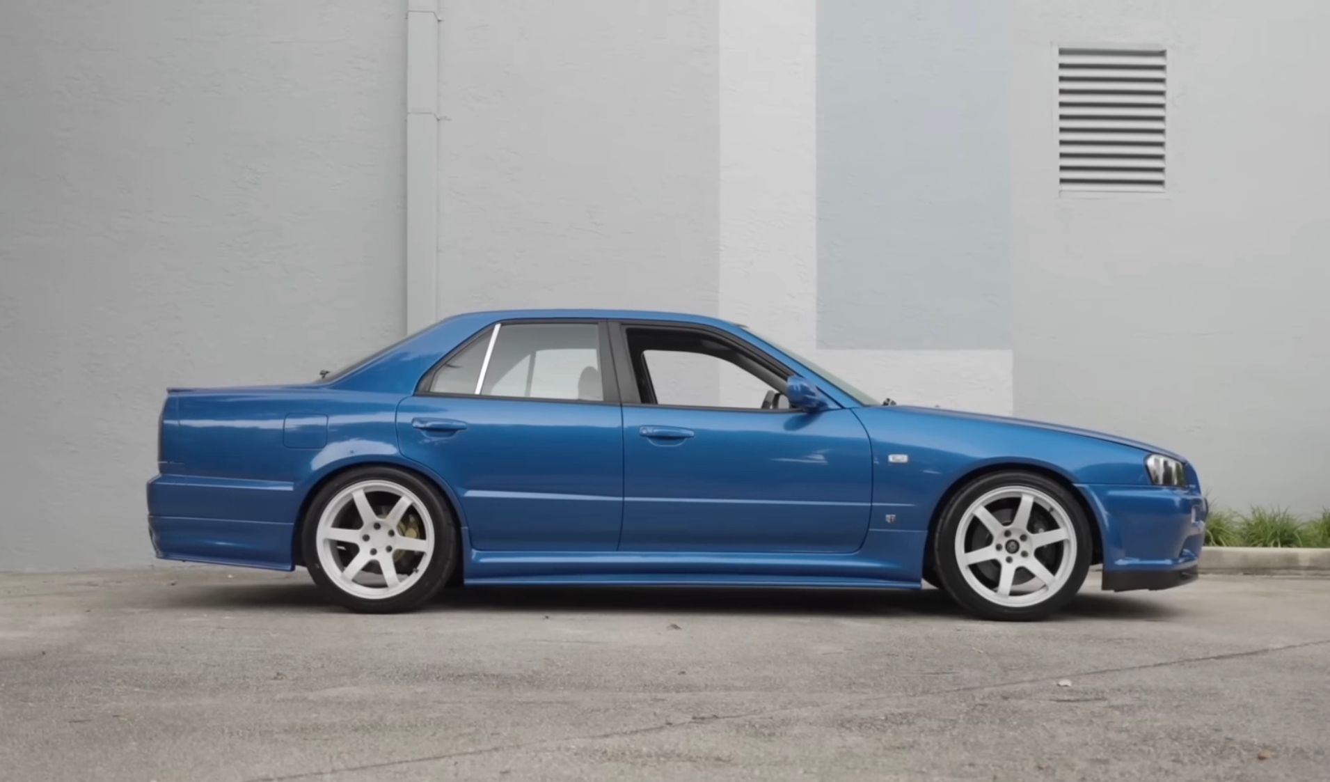 800-HP Nissan Skyline R34 Is A 4-Door GT-R For The Whole Family