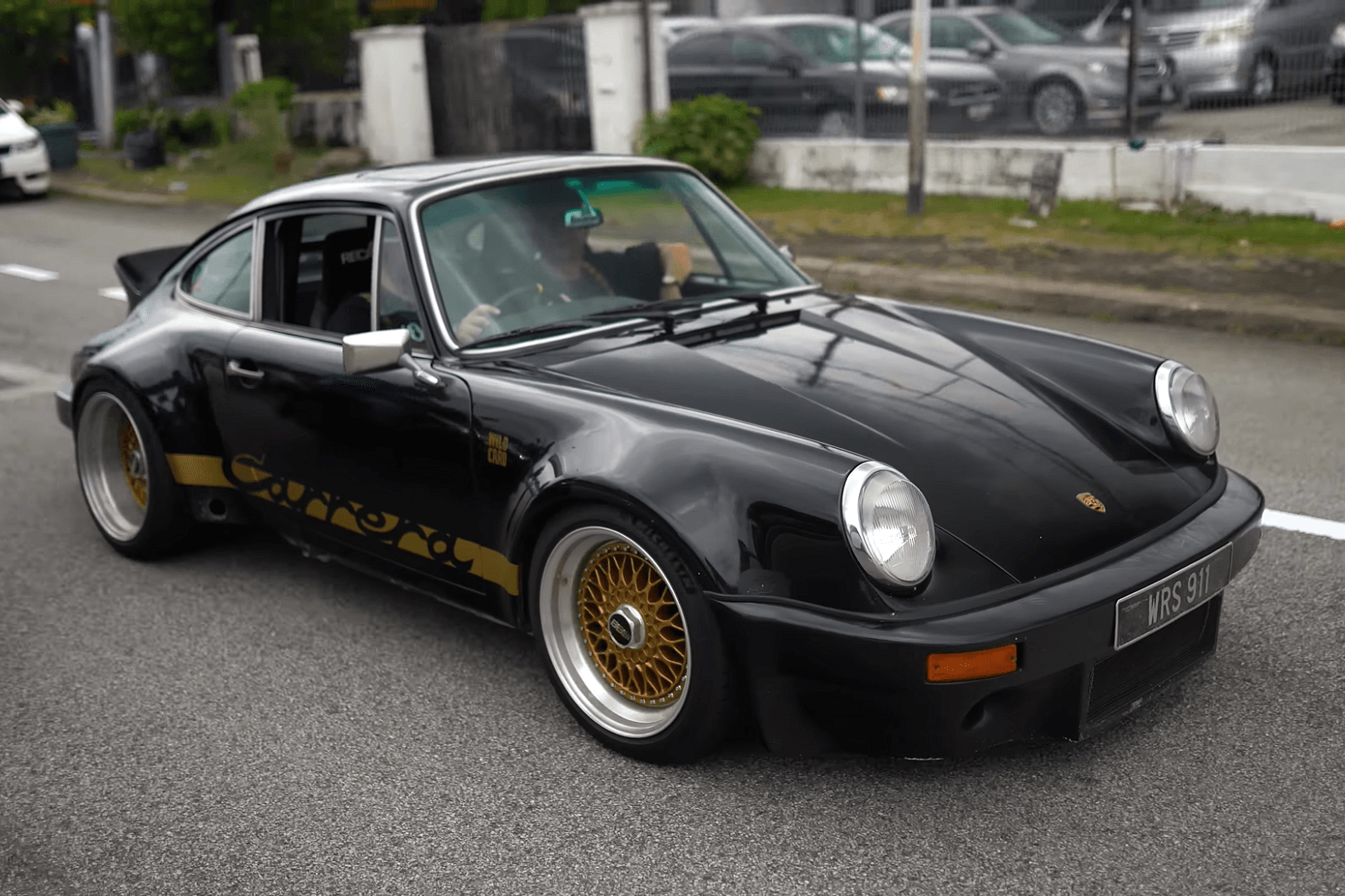 Hidden Porsche 911 Collection Proves The Garage Queen