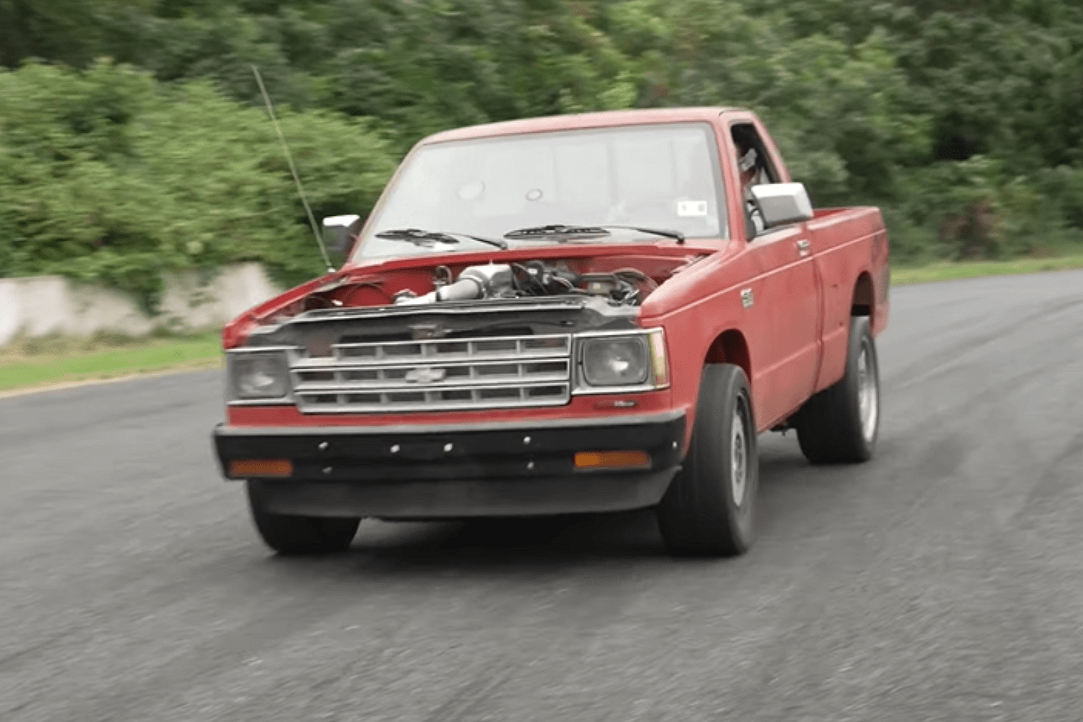 $6,000 DIY Chevy Pickup Beats More Powerful GMC Syclone
