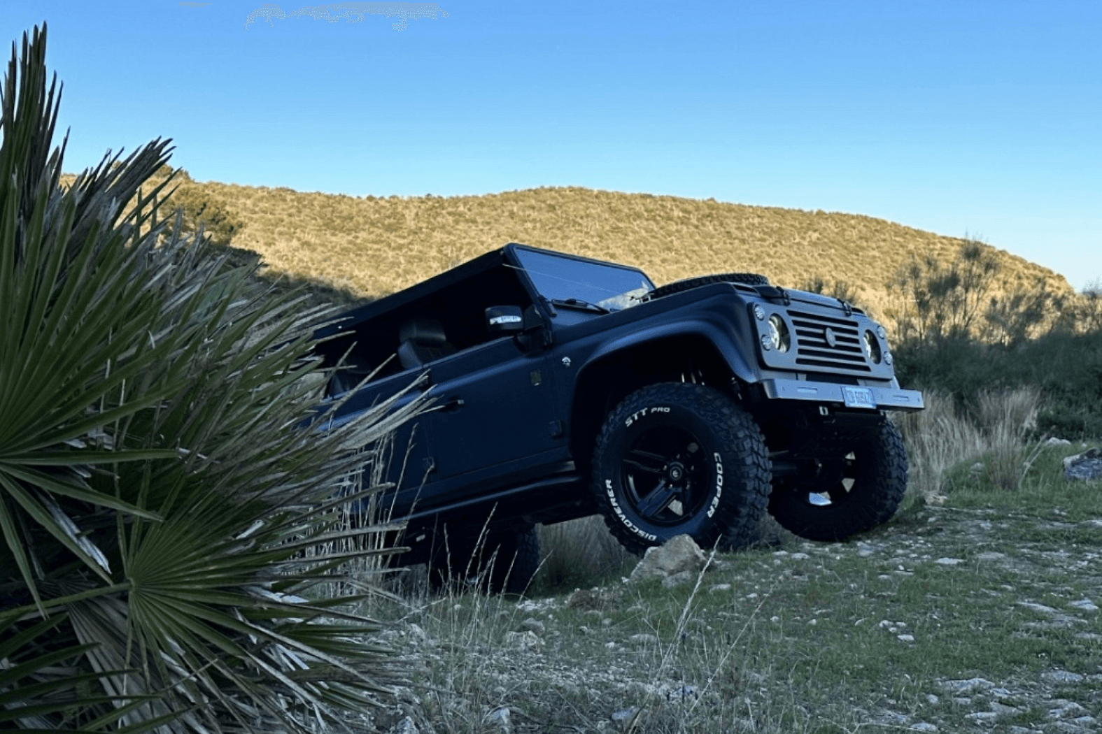 Classic Land Rover Defender Reborn As Open Top Off-Roader