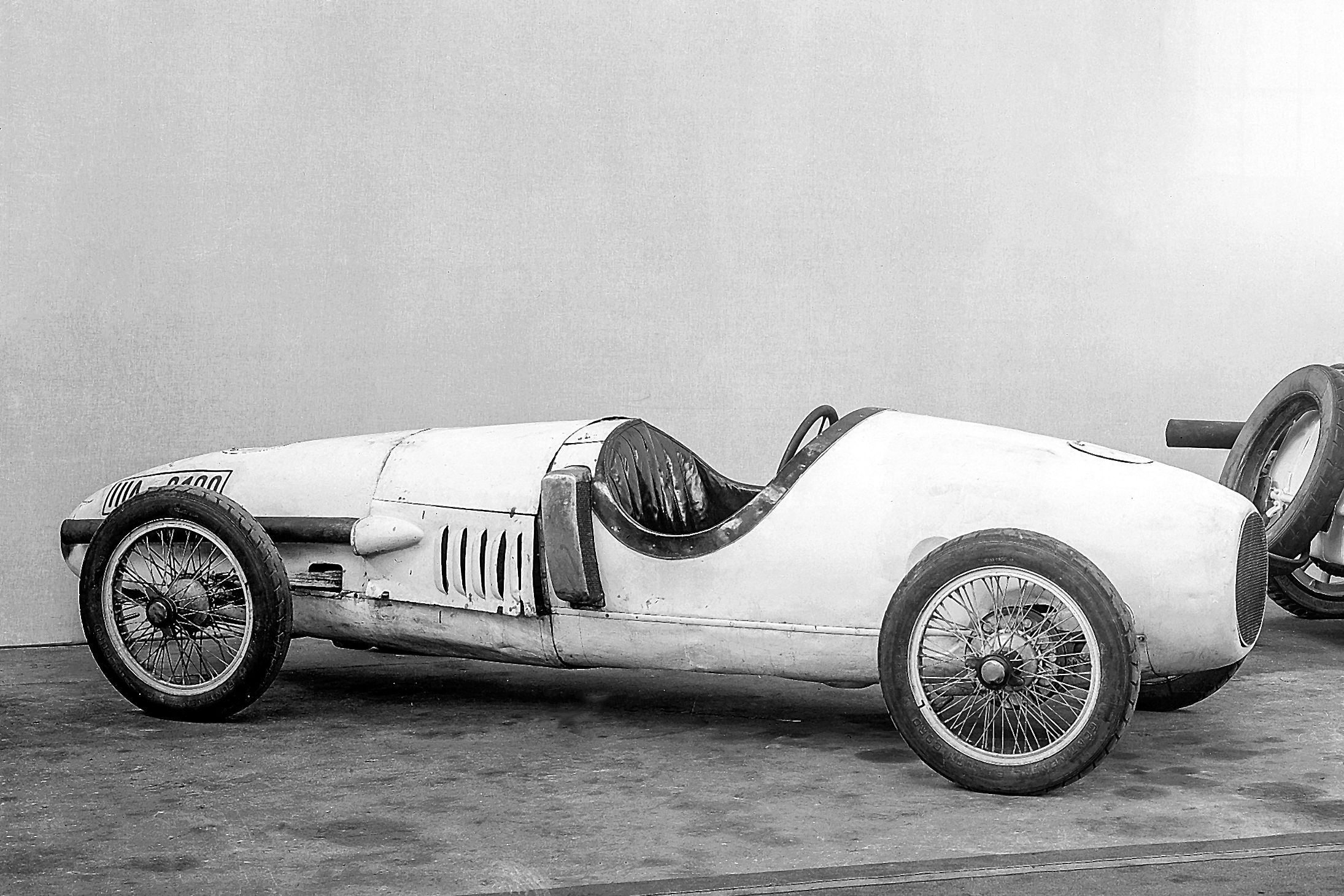 Mercedes-Benz Introduced The First Mid-Engined Racecar 100