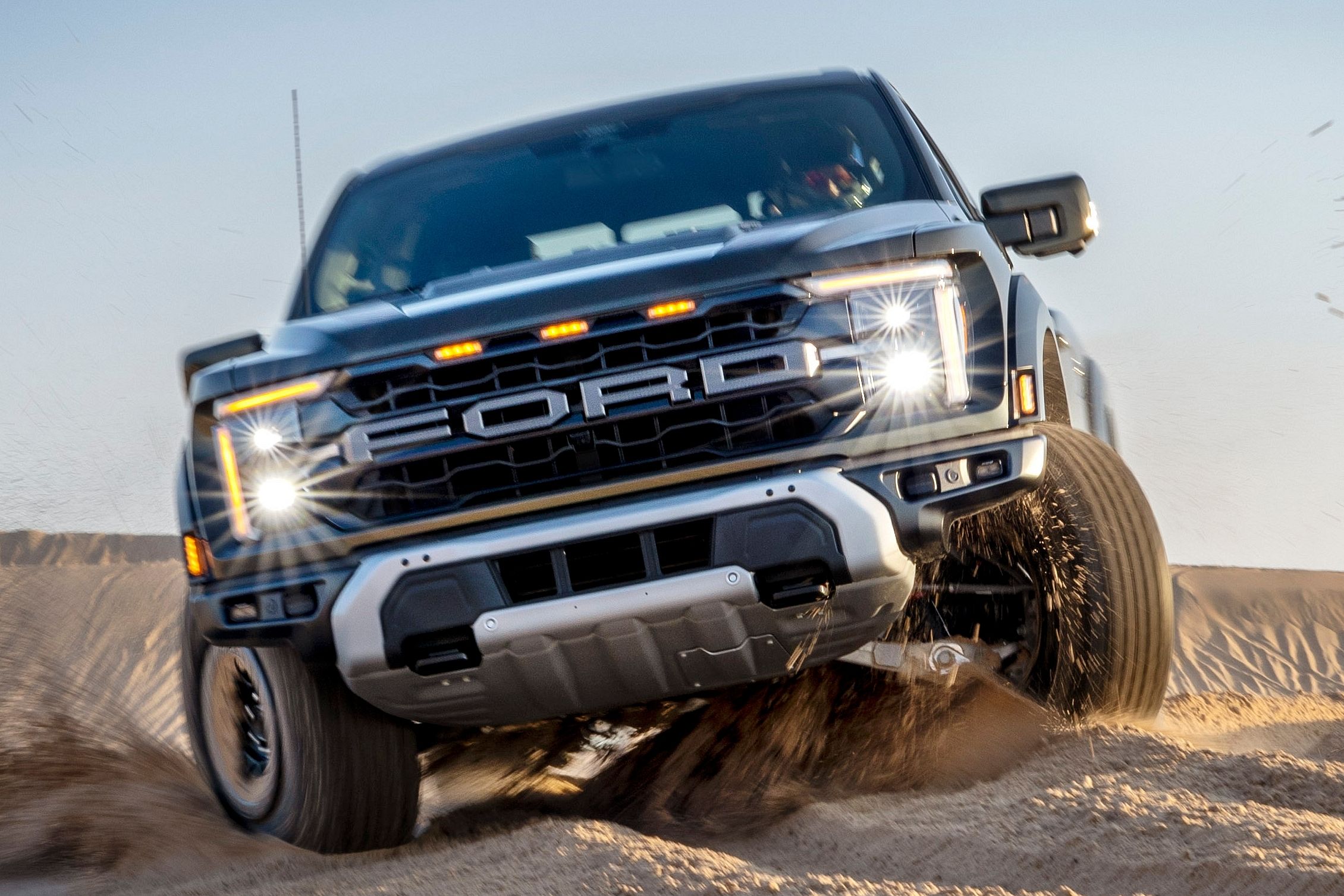  Foto zu 2024 Ford F-150 Raptor - Review 