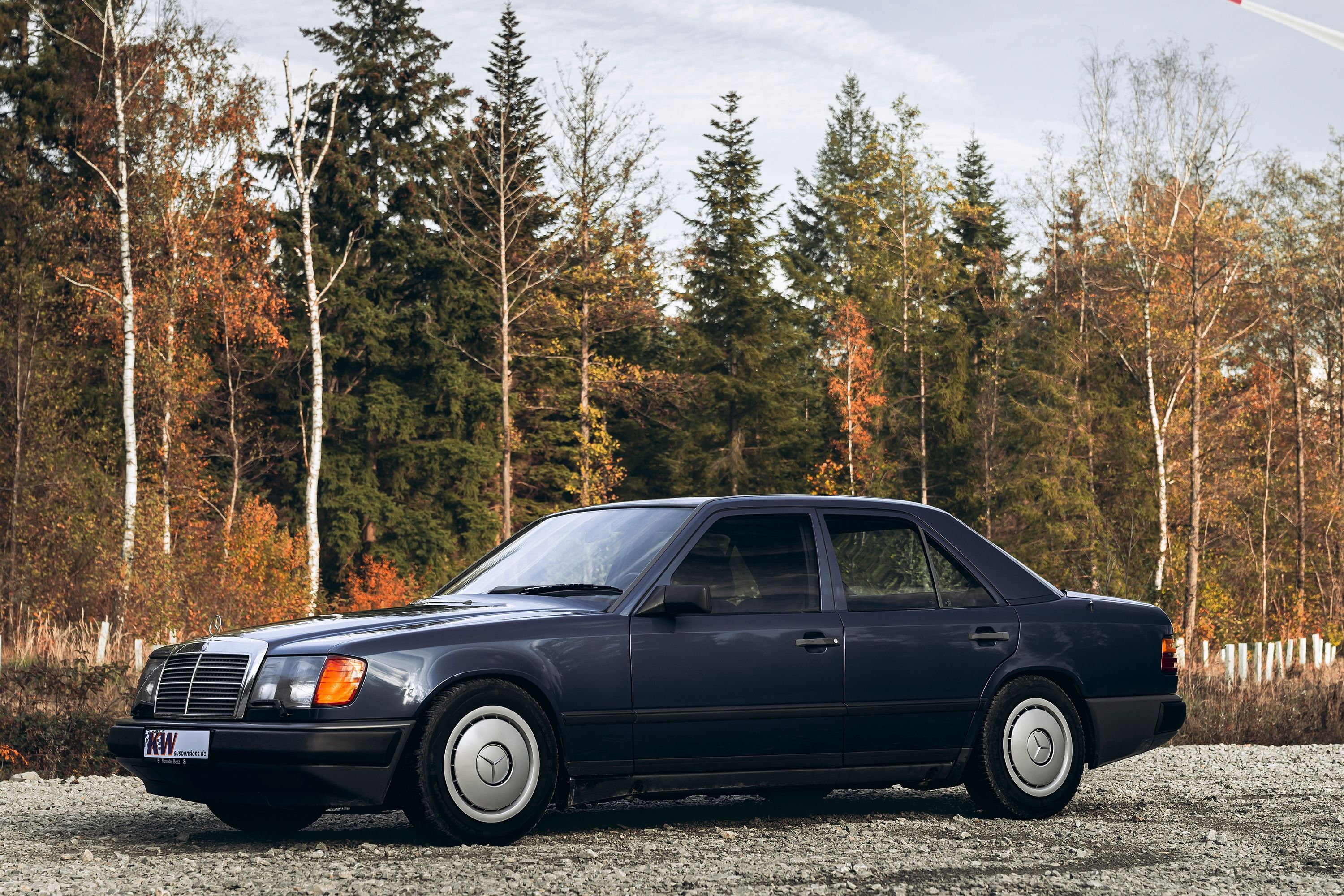 KW Reveals Modern Multi-Adjustable Suspension For Classic Mercedes W124