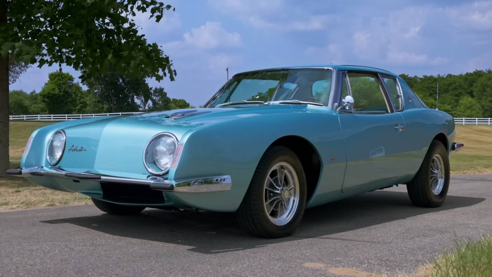 1963 Studebaker Avanti R2 Was A Supercharged Muscle Car Before It Was Cool