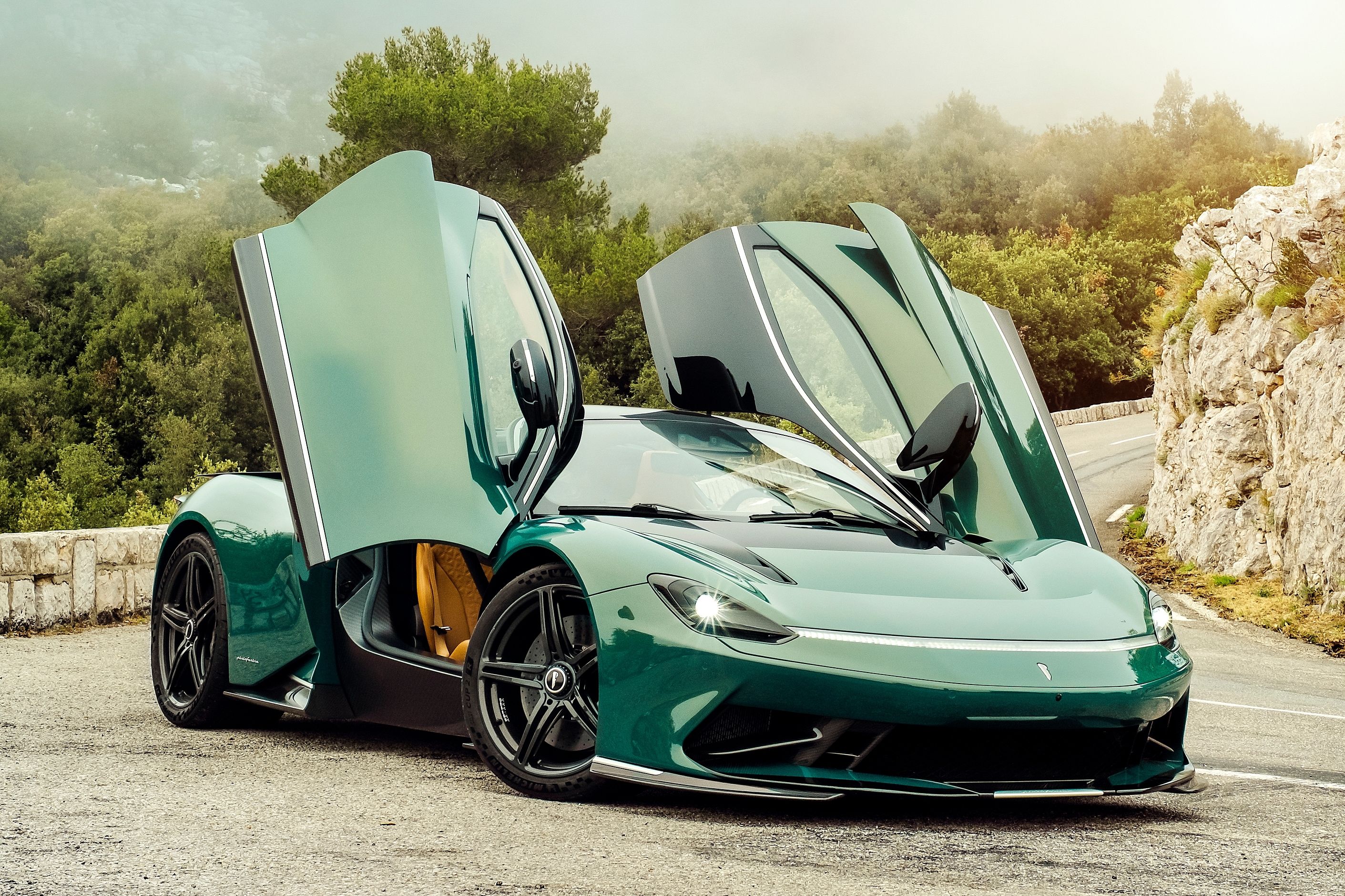10 Fastest Accelerating Cars: The 0-60 MPH Kings Of The Road
