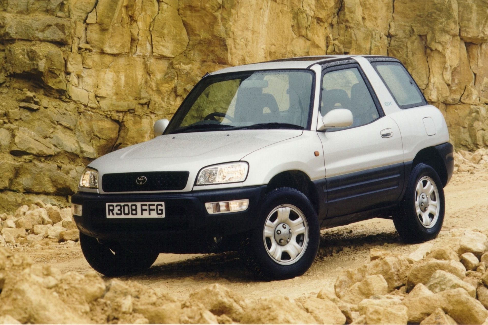 Ranking Every Toyota RAV4 Generation From Worst To Best
