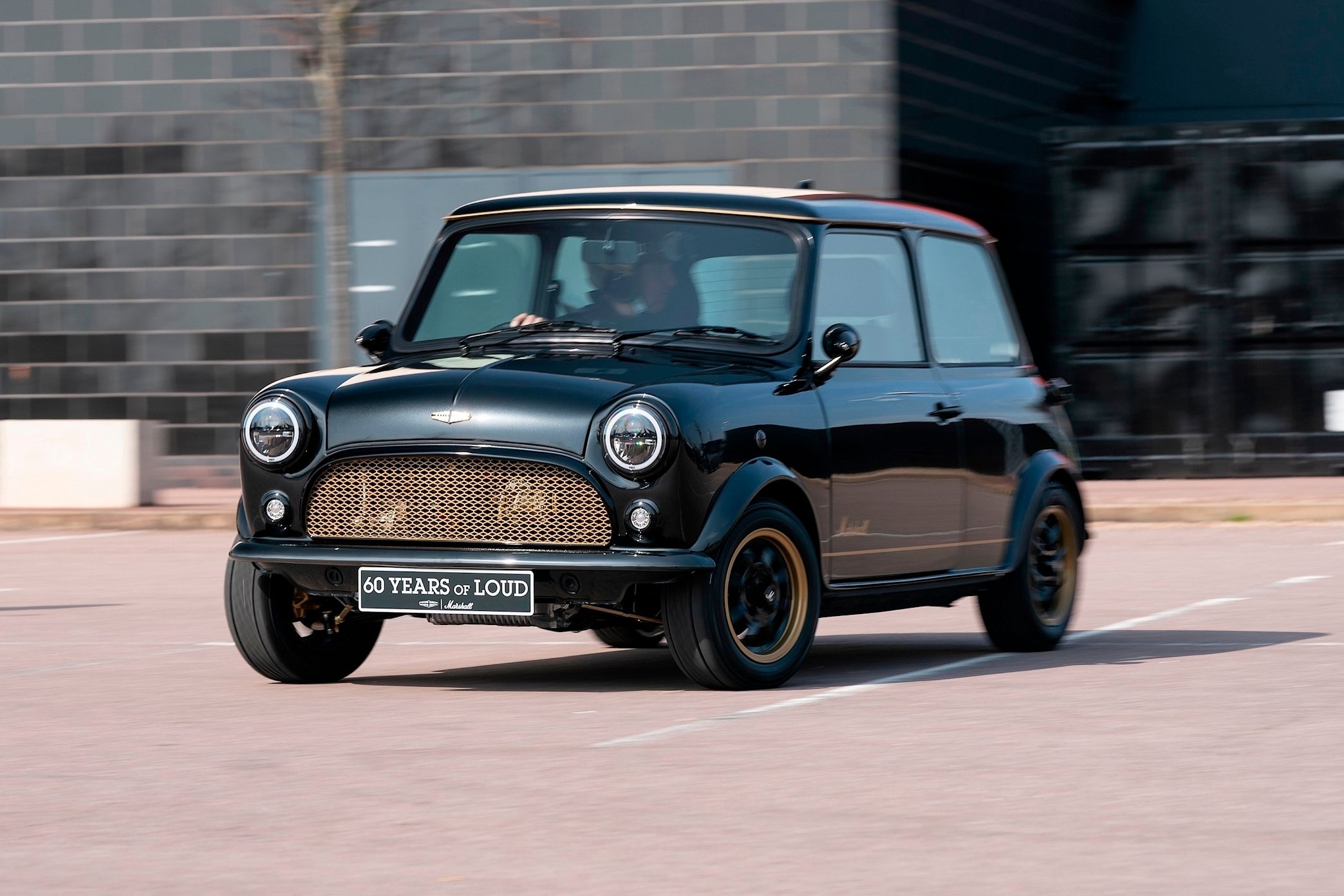 Ranking Every Generation Of Mini Cooper Hardtop From Worst To Best