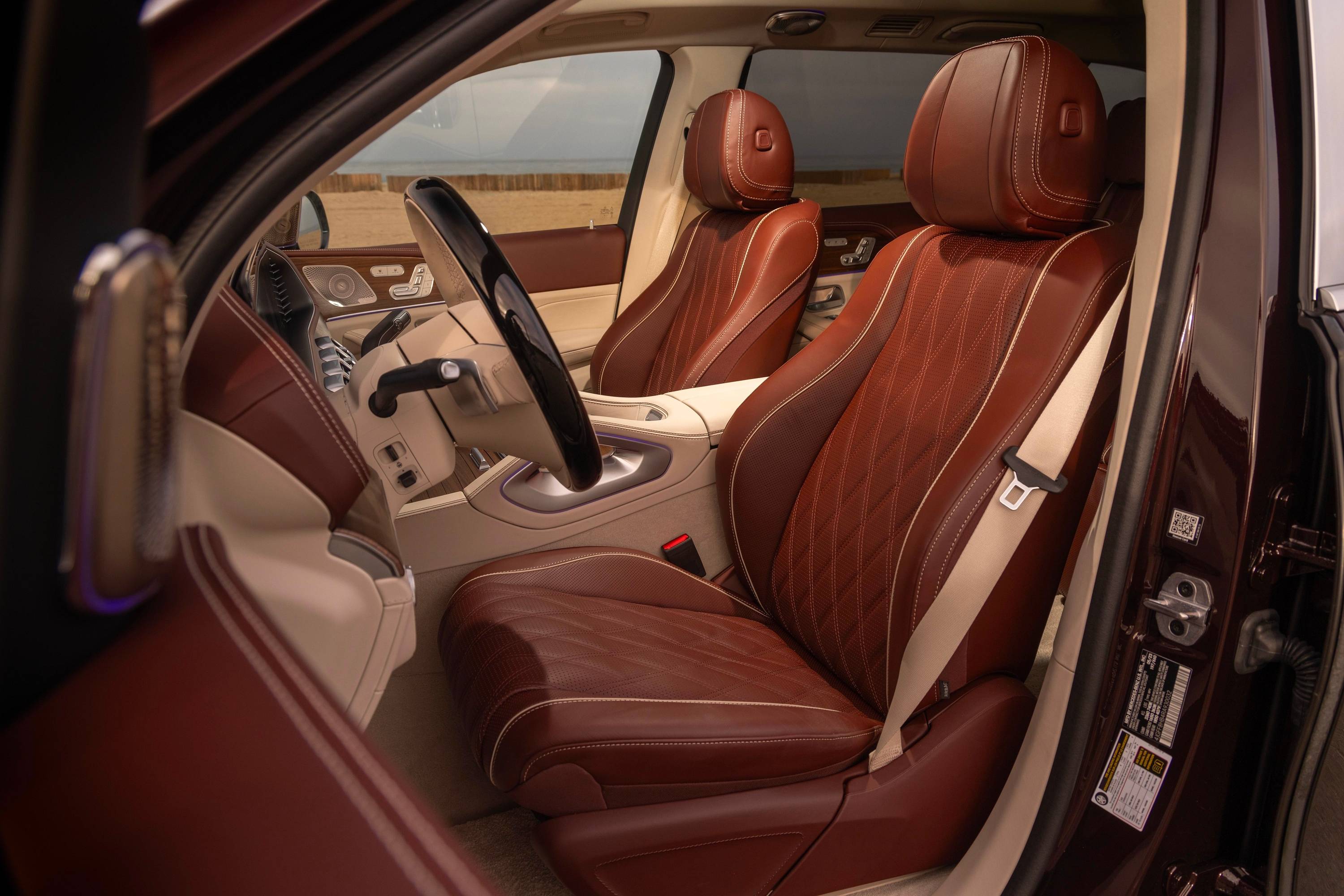 2024 Mercedes Benz Maybach GLS Interior Photos 2024-mercedes-benz-maybach-gls-interior-photos
