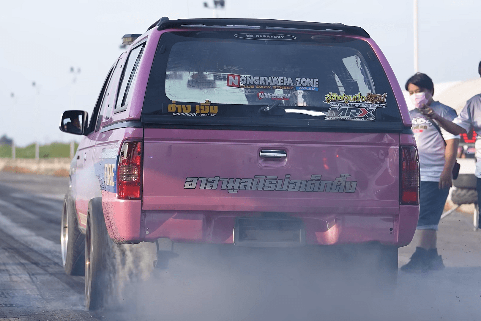 Watch Ambulances And Fire Trucks Drag Race In Thailand