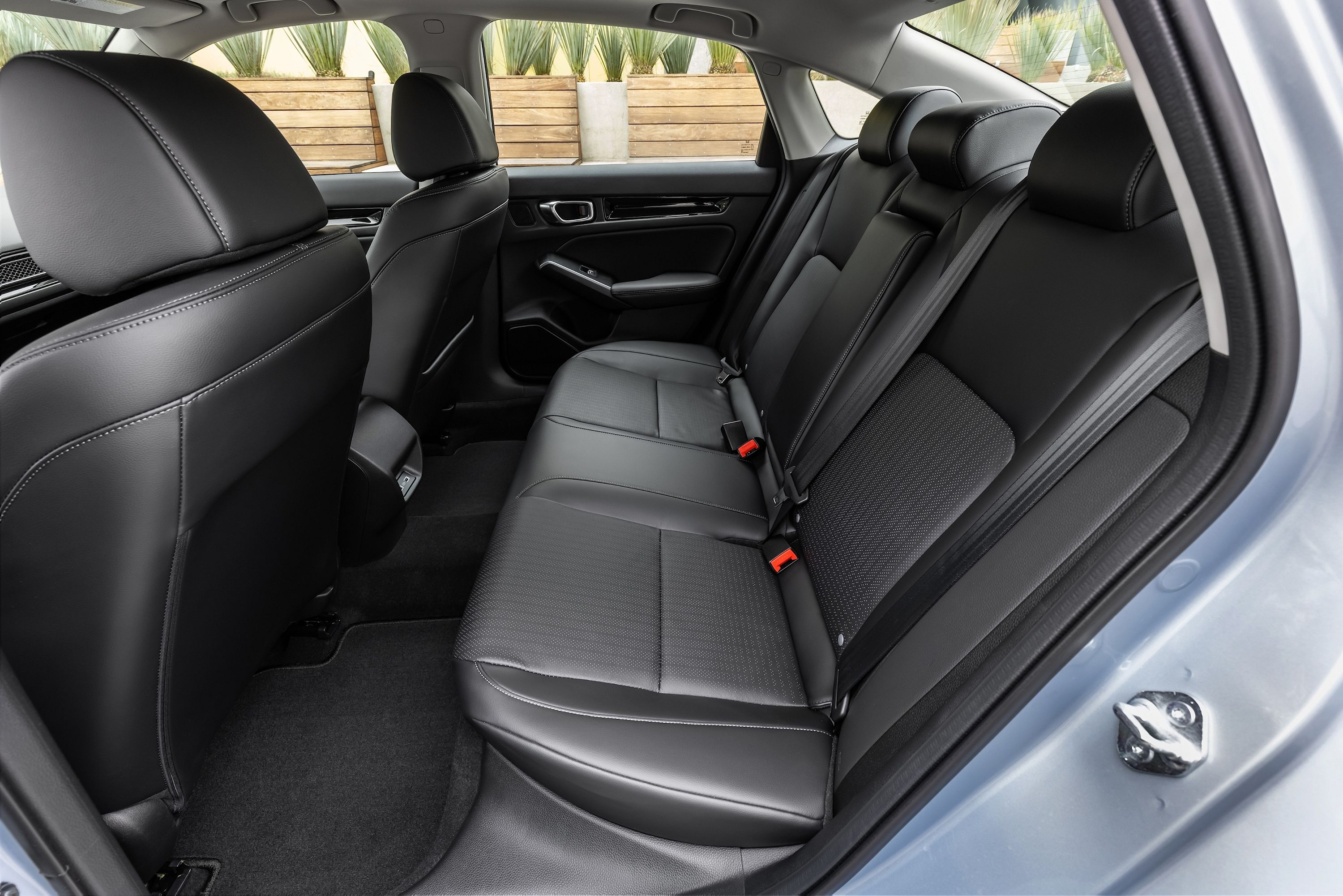 Sedan vs. SUV: Which Body Style Is Better For Your Needs?
