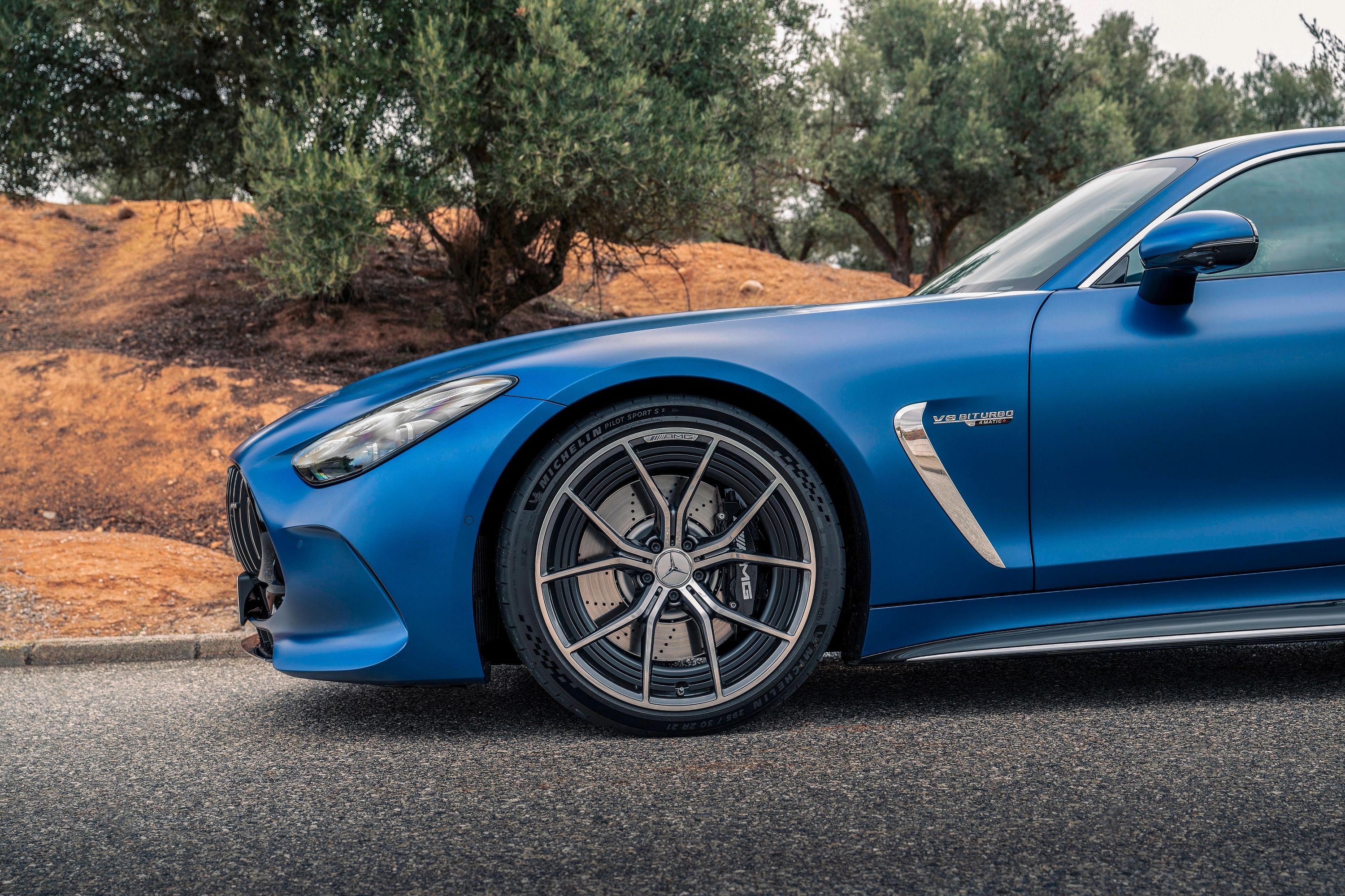 Mercedes-Benz AMG GT Coupe, Estimated Price Rs 3 Crore, Launch Date 2024,  Specs, Images, News, Mileage @ ZigWheels