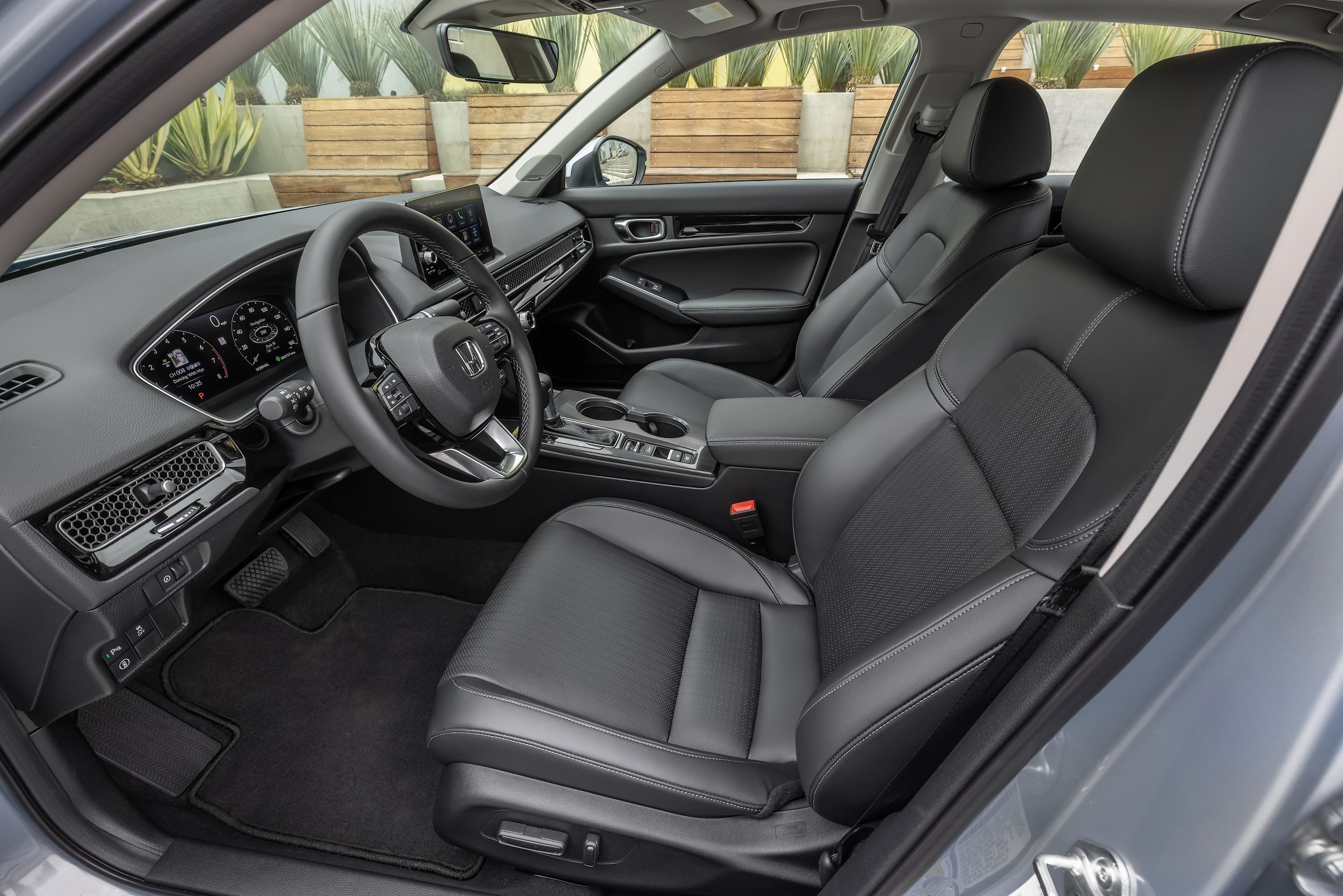 Sedan vs. SUV: Which Body Style Is Better For Your Needs?