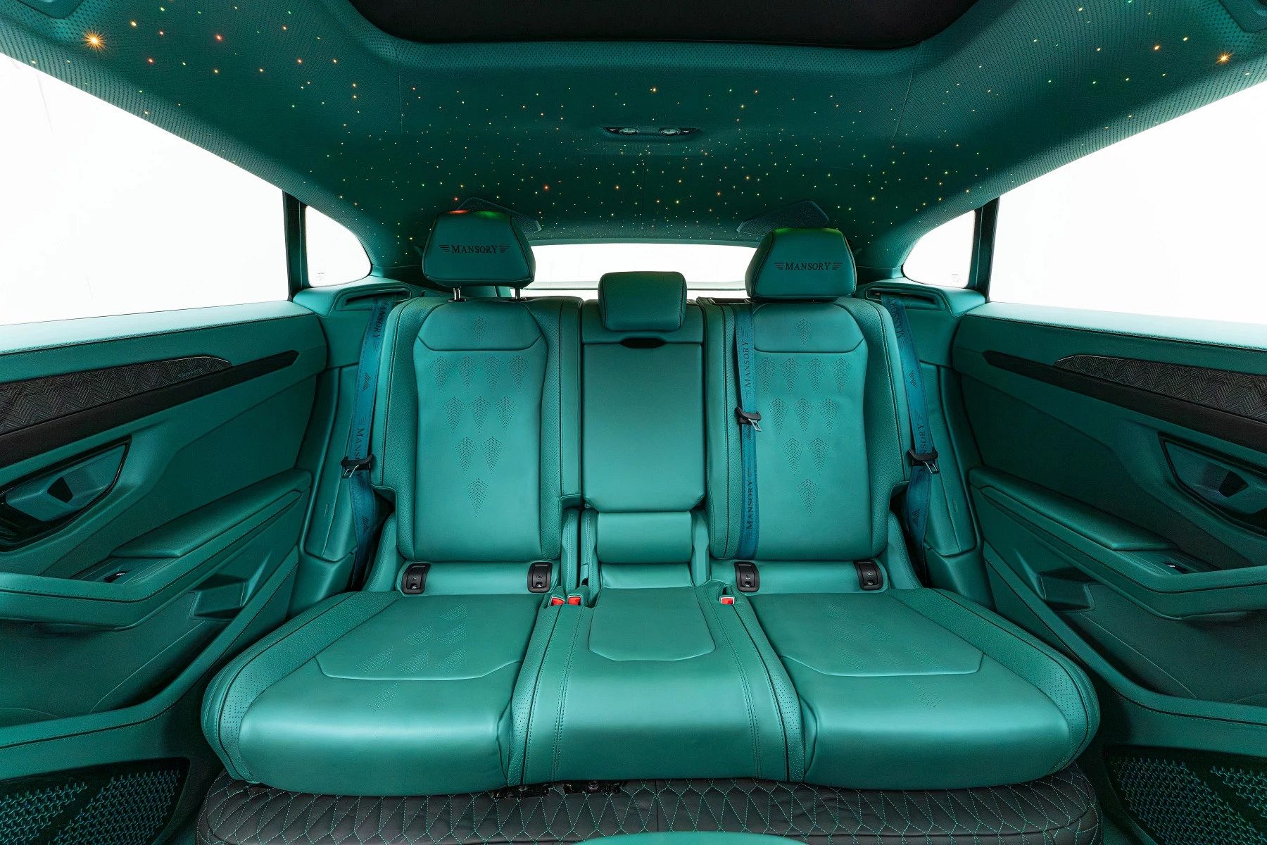 Car Mod Atrocities: Lamborghini Urus Becomes 900-HP Limited-Edition ...