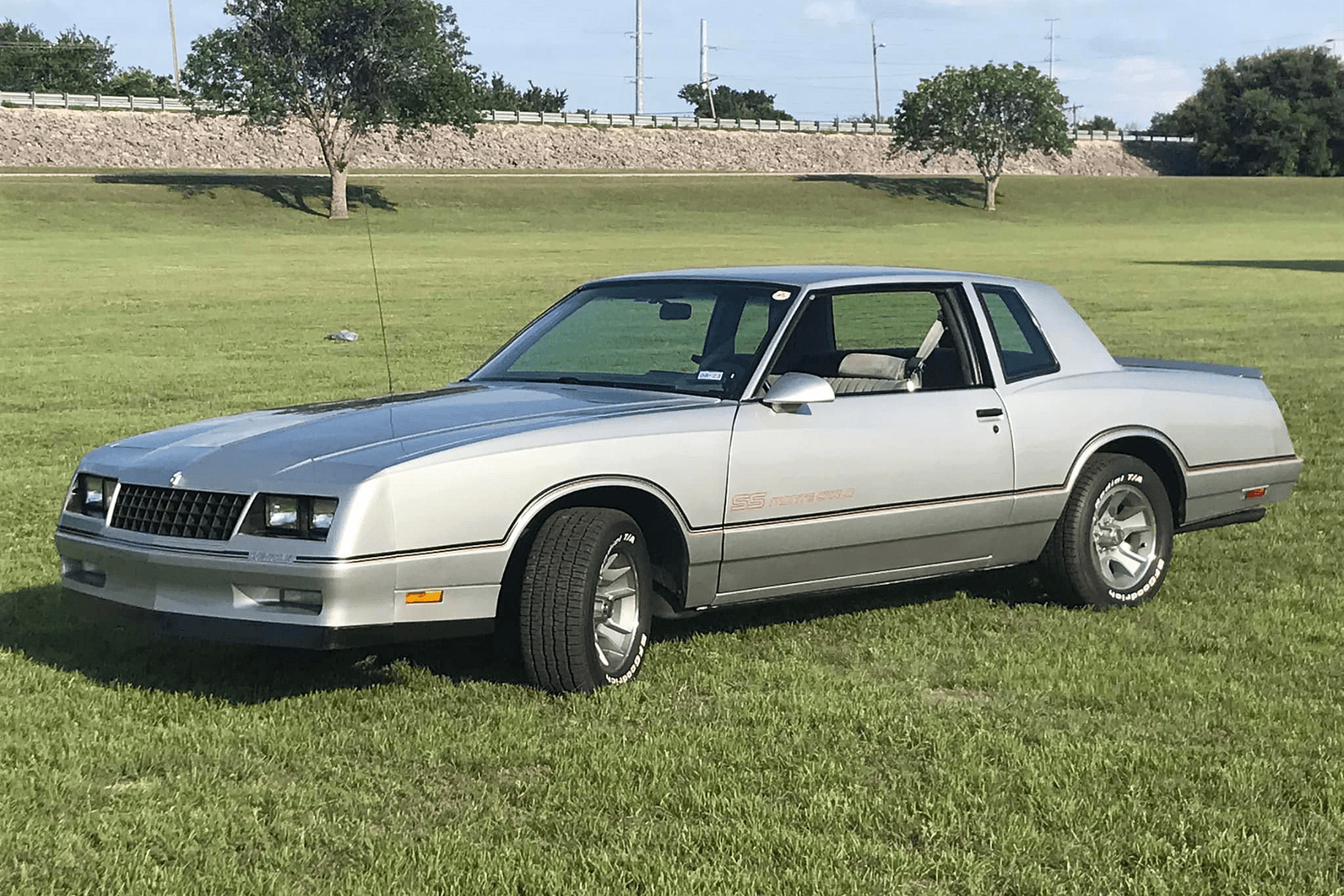 2006-2013 Chevrolet Impala/2014-2016 Impala Limited/2006-2007 Monte Carlo  Switchback Sequential Signal LED Bar Factory Style Headlights (Matte Black  Housing/Smoked Lens) - Spec-D Tuning, image size:1800x1200