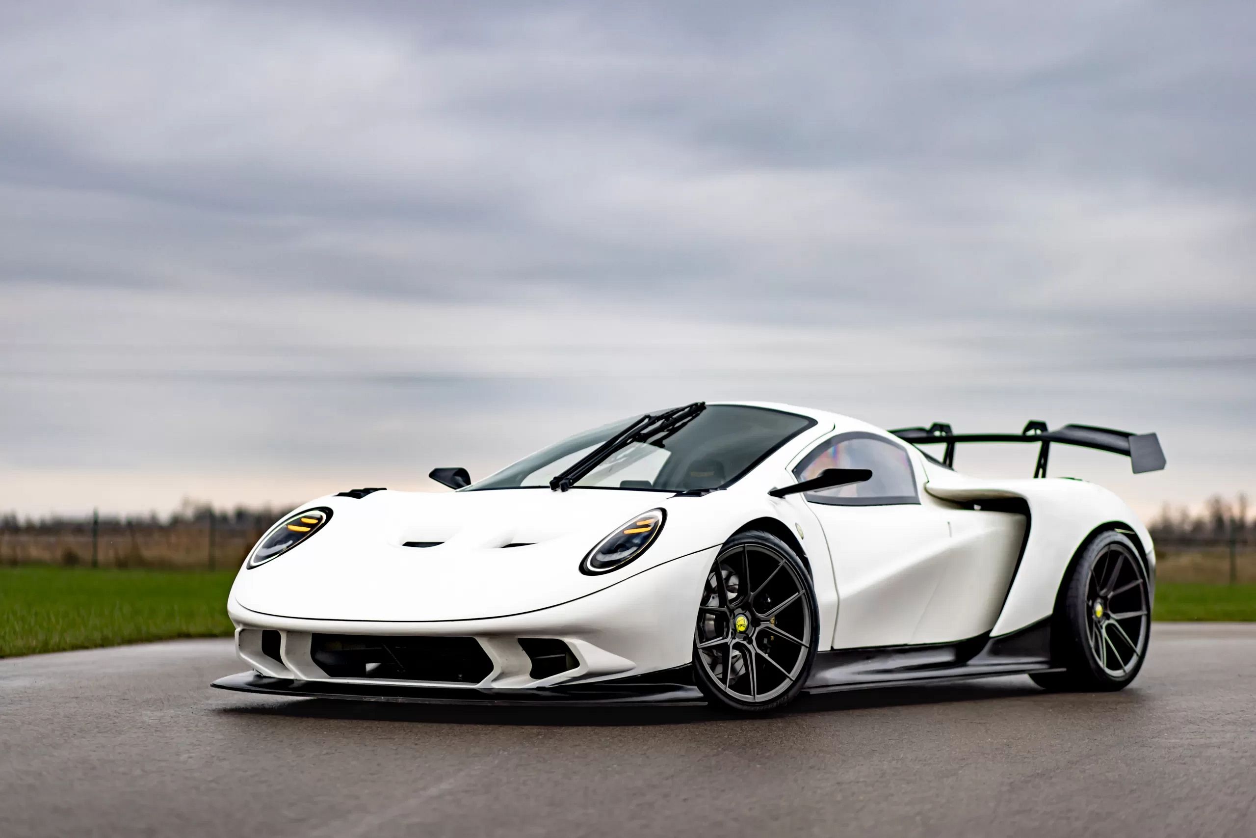 Rhino Racing RR01 Is A V10 Supercar You Can Build At Home