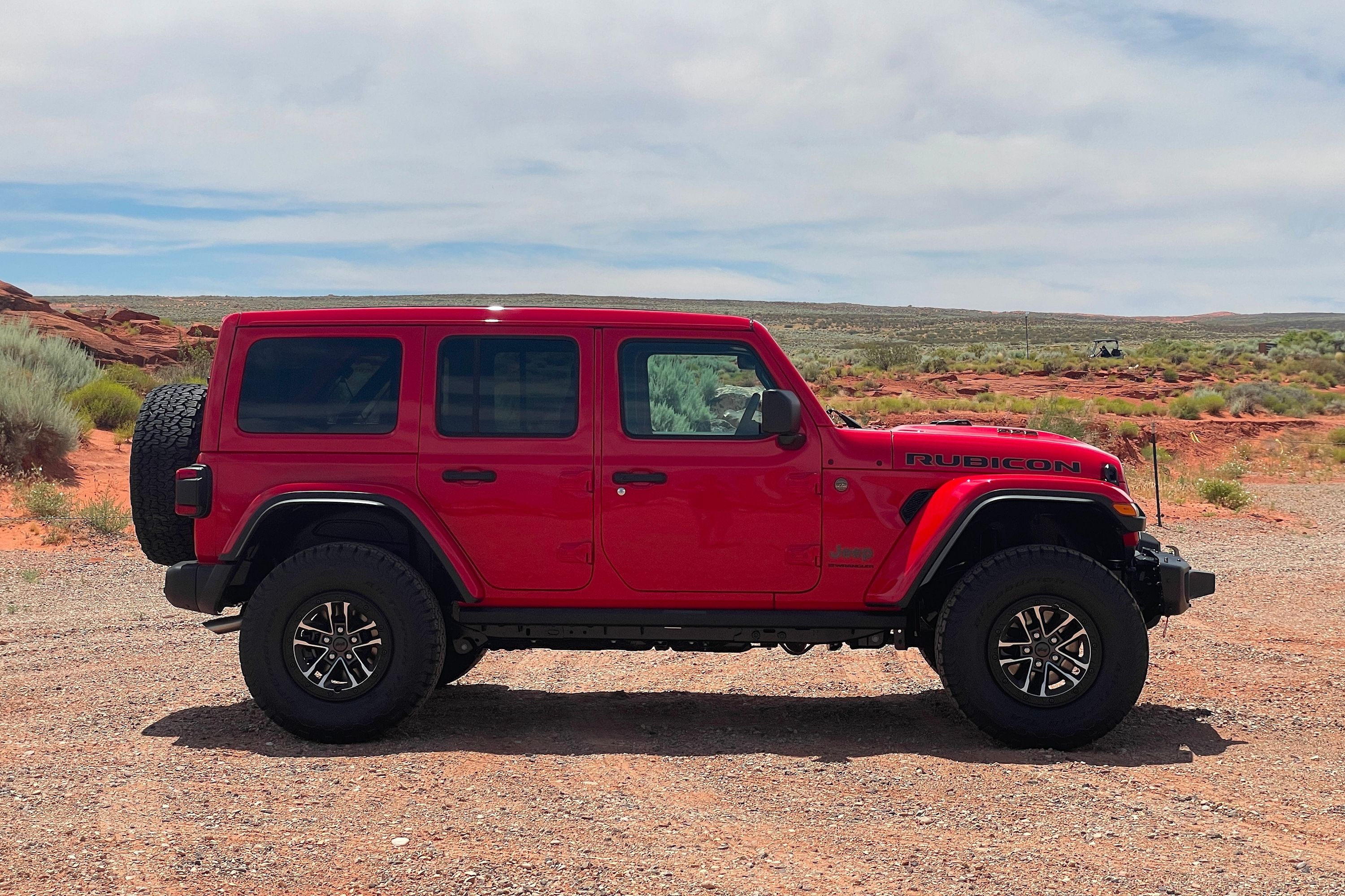 10 Manual Transmission Cars That Prove Stick Shift Cars Ain't Dead Yet