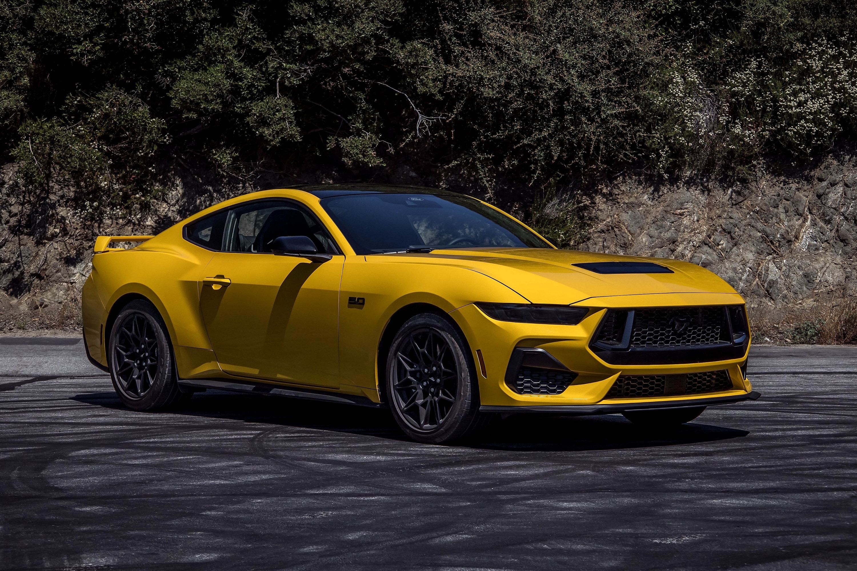 10 Manual Transmission Cars That Prove Stick Shift Cars Ain't Dead Yet
