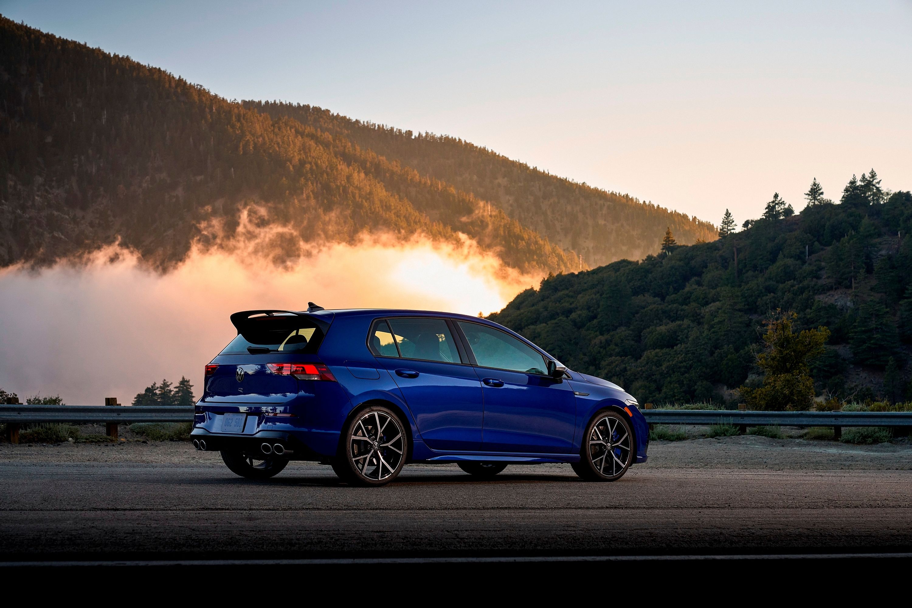 10 Manual Transmission Cars That Prove Stick Shift Cars Ain't Dead Yet