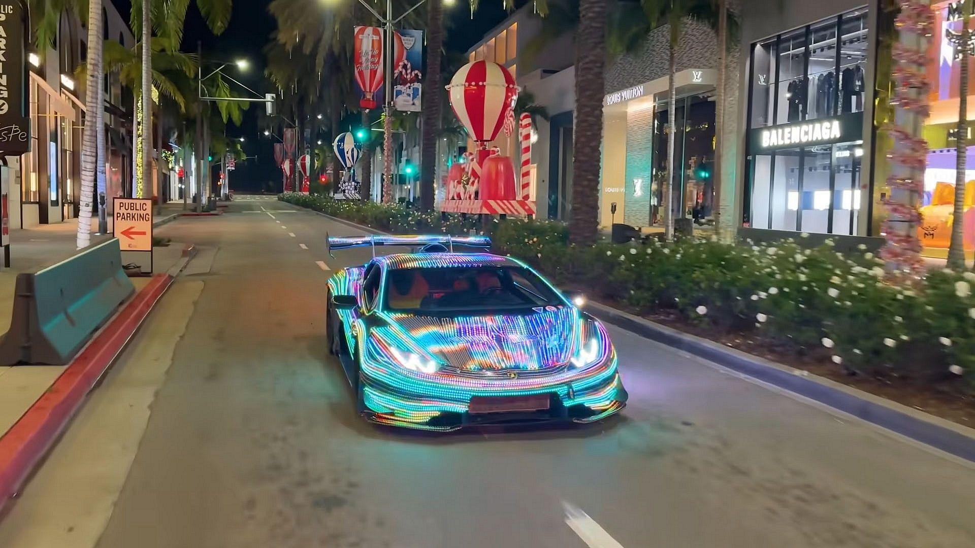 Lamborghini Huracan With 30,000 LEDs Is The World's Most Distracting Car