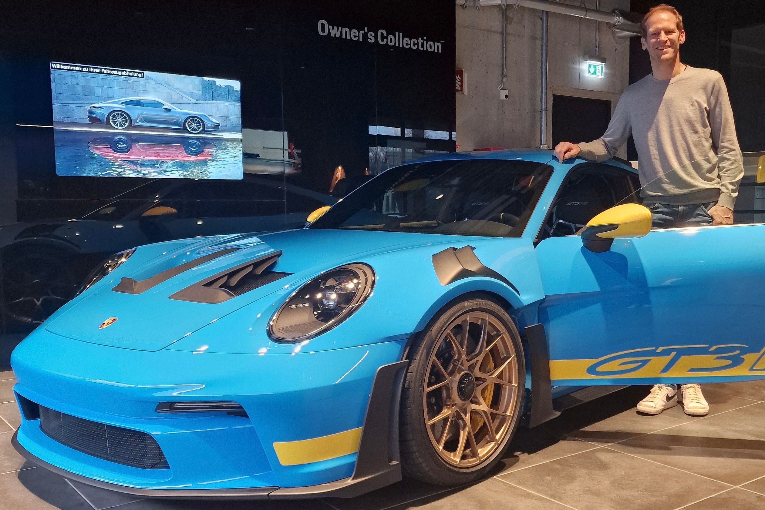 One-Off Porsche 911 GT3 RS Pays Tribute To 996 GT3 That Beat 