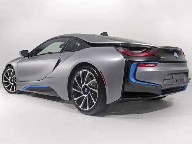 Why Does The BMW i8 Look So Damn Good As A Race Car?